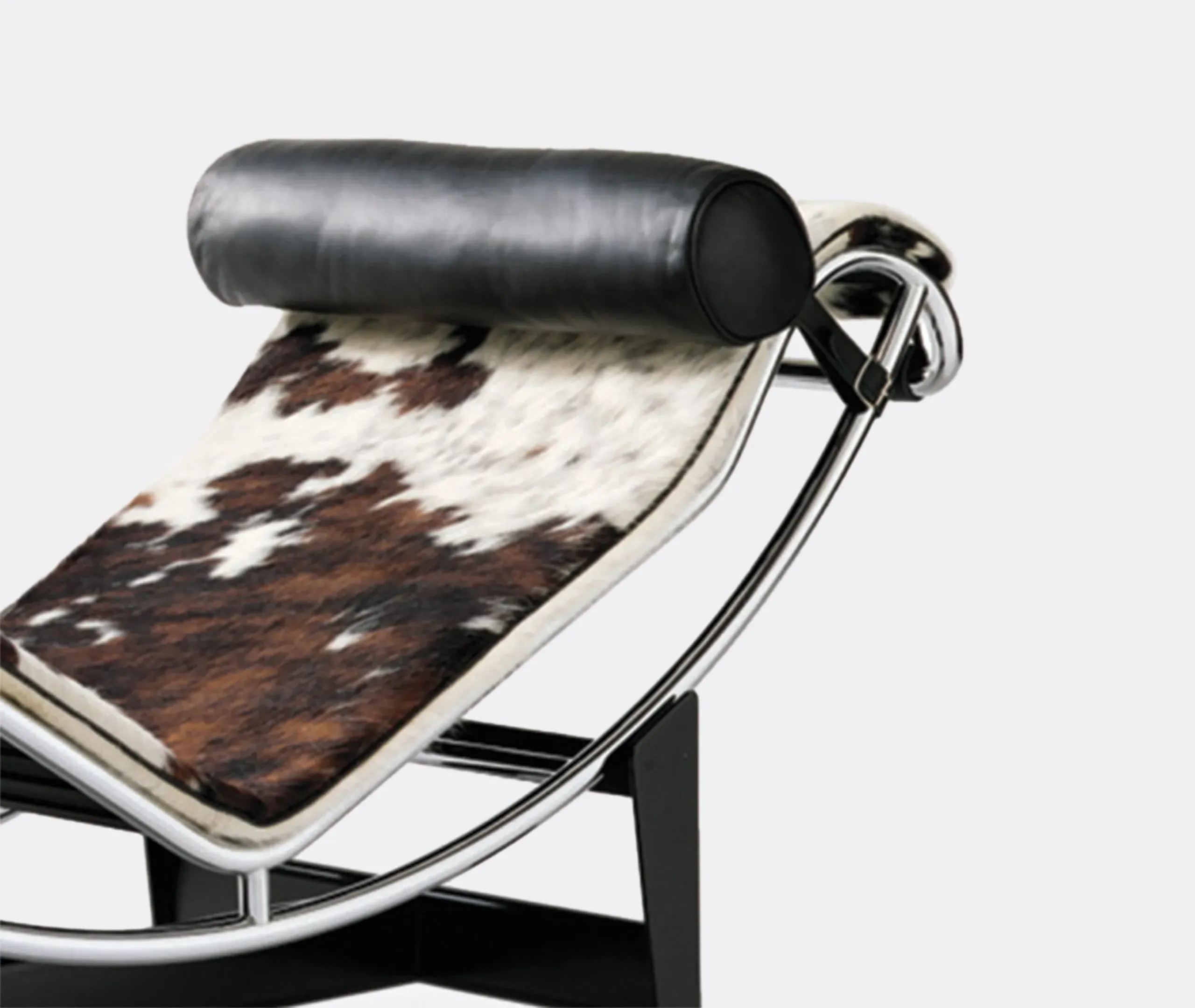 Adjustable Chaise Longue - Black, Cowhide
