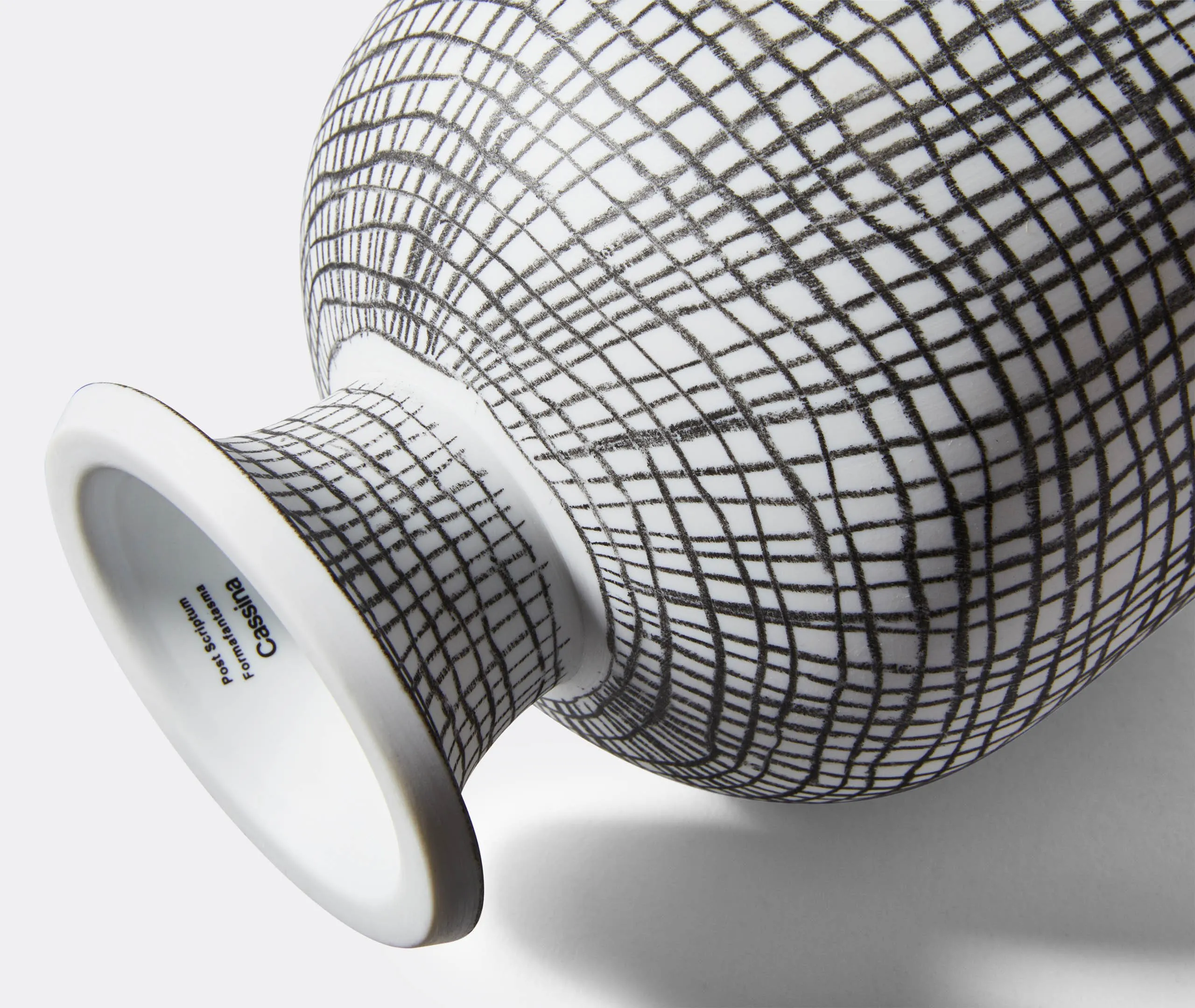 Open Mouth Vase - Black, Porcelain