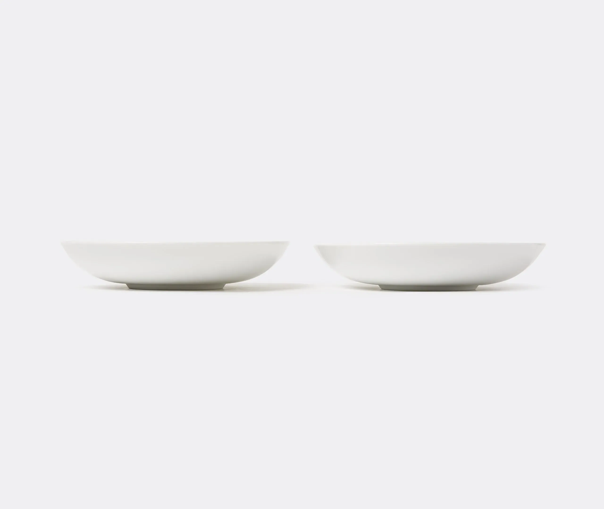 Set of 2 Soup Plates with Hand Motif - White