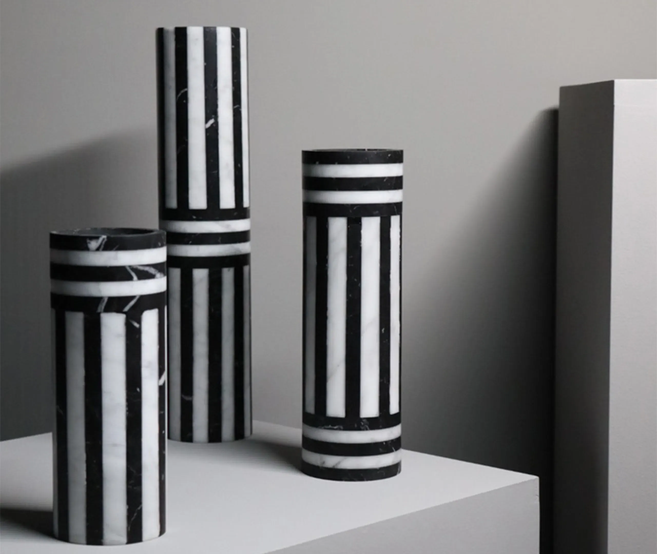 Small Cylindrical Vase with Marble - Multicolor