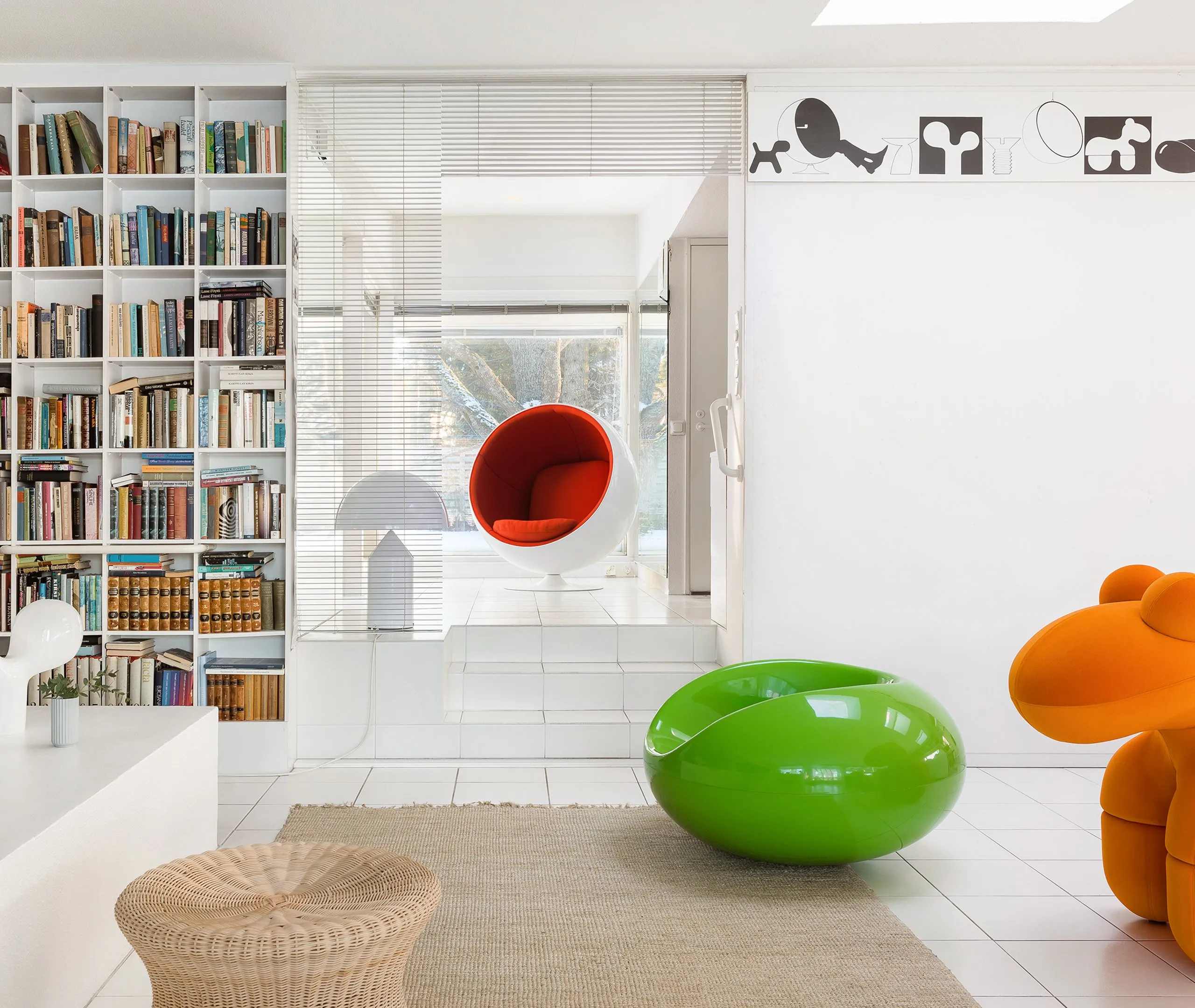 Pastil Chair with Ergonomic Design - Green, Fibreglass