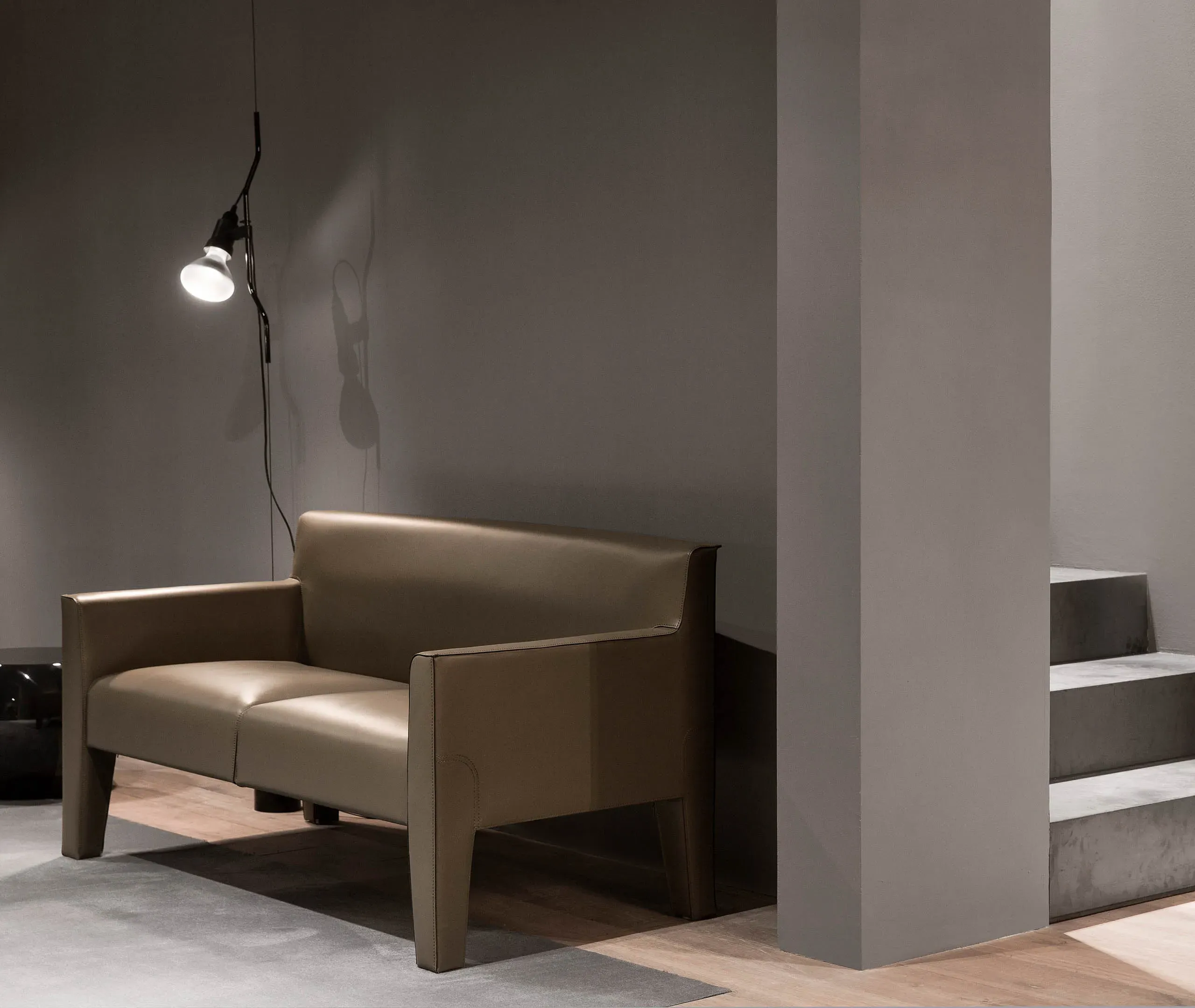 Luminator & Parentesi LED Lightbulb - Transparent