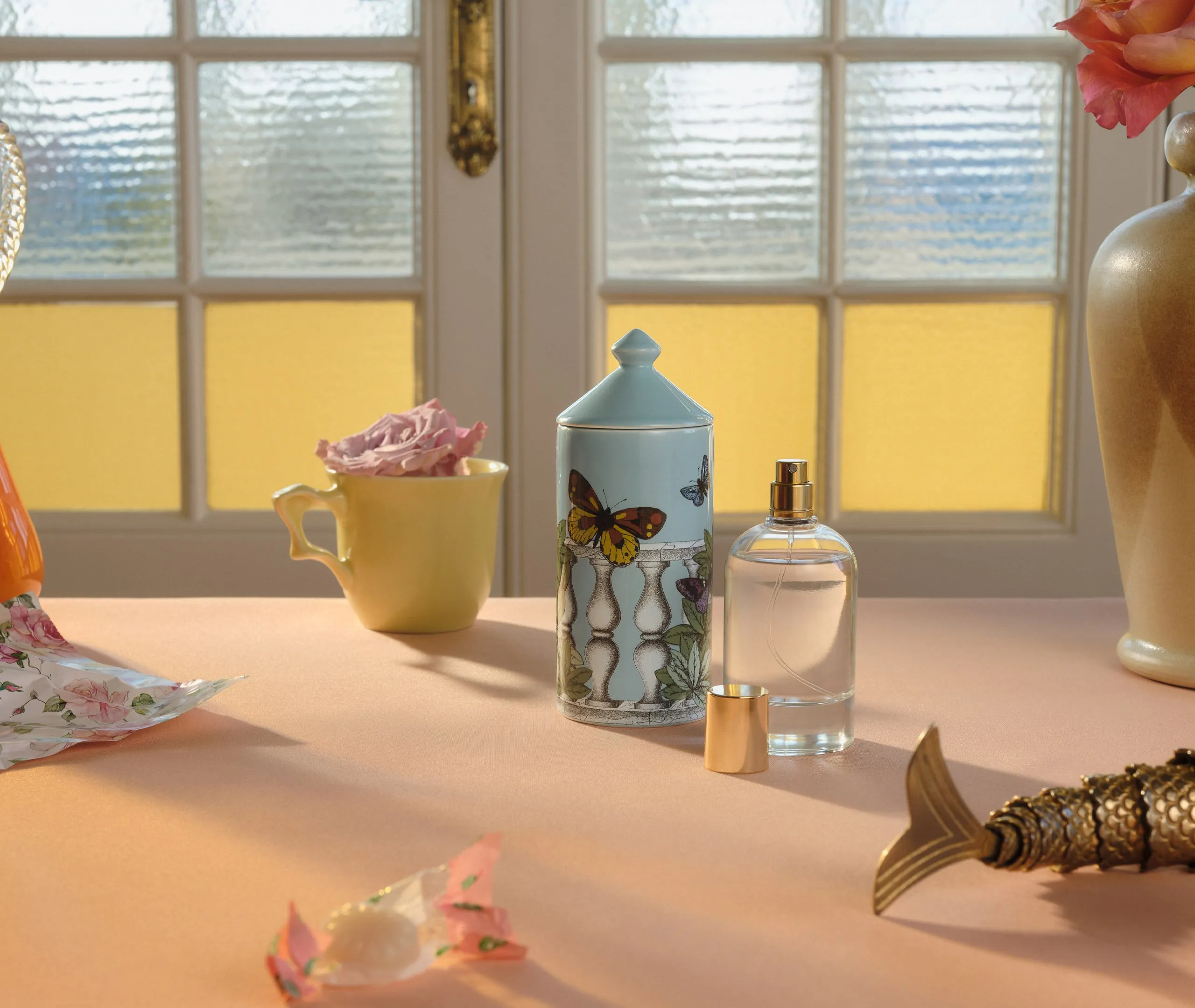 Room Spray with Farfalle Decor - Multicolour