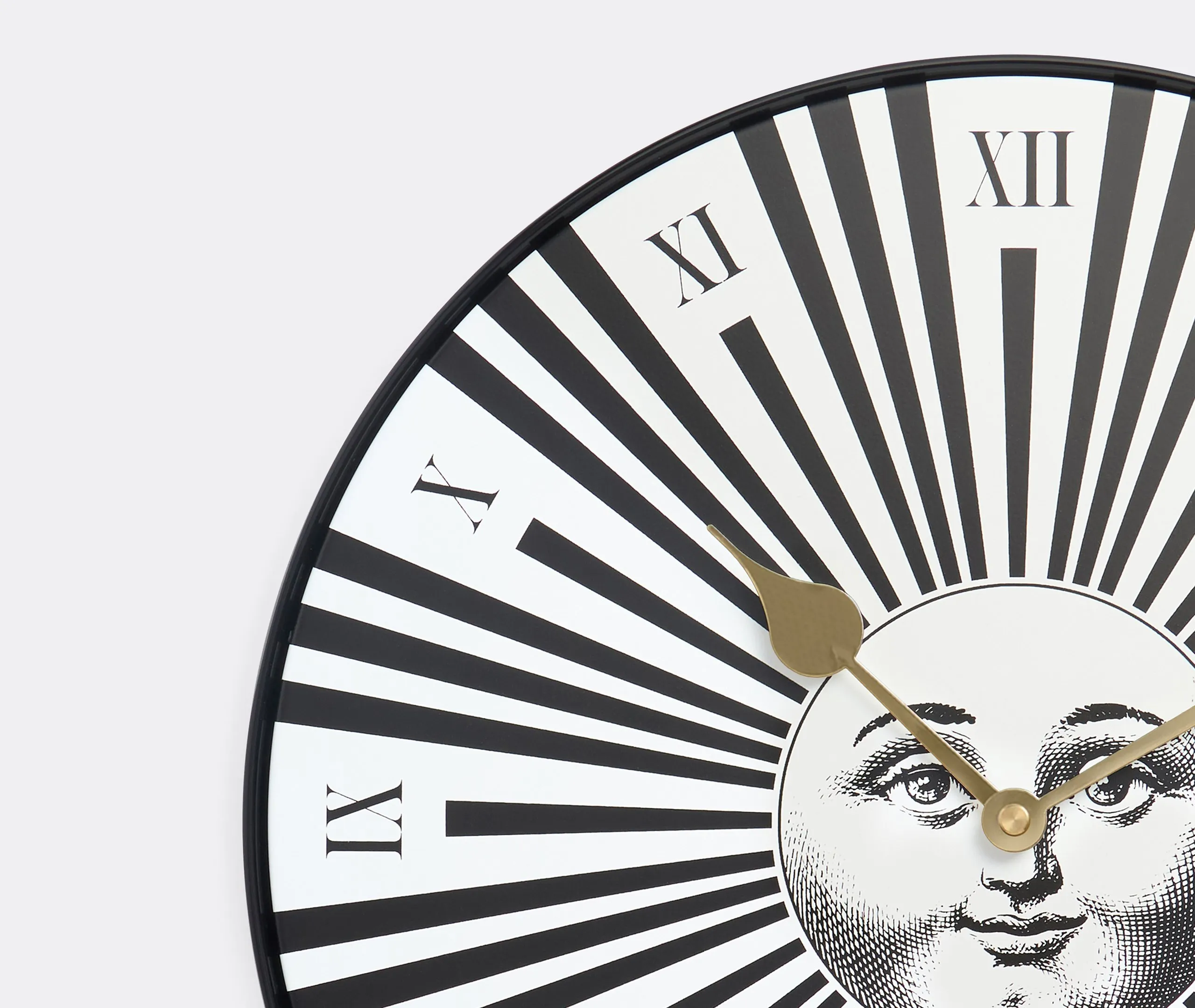 Round Wall Clock with Sun Design - Black/White