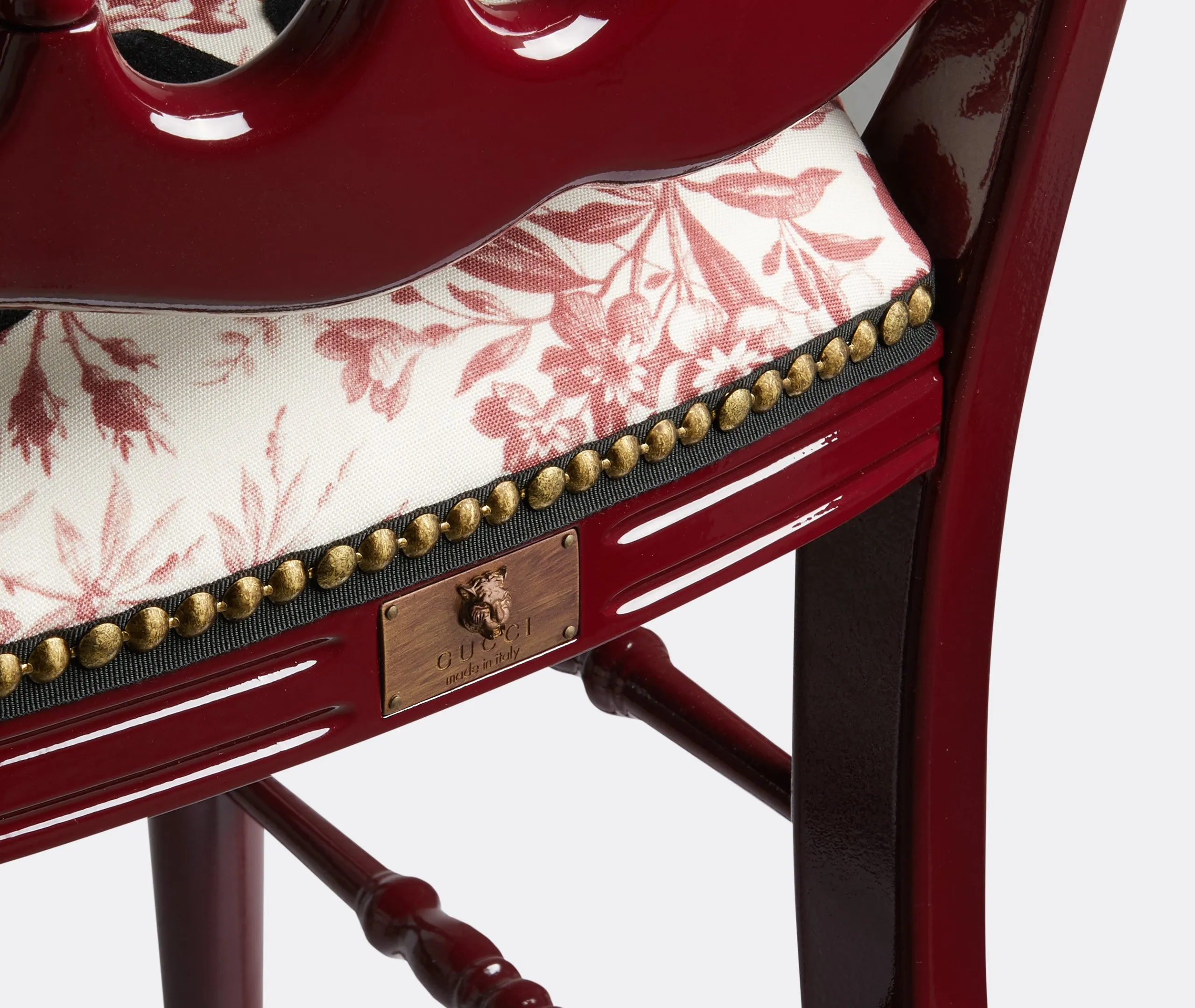 Francesina Chair with Brass Details - Bordeaux, Beech Wood