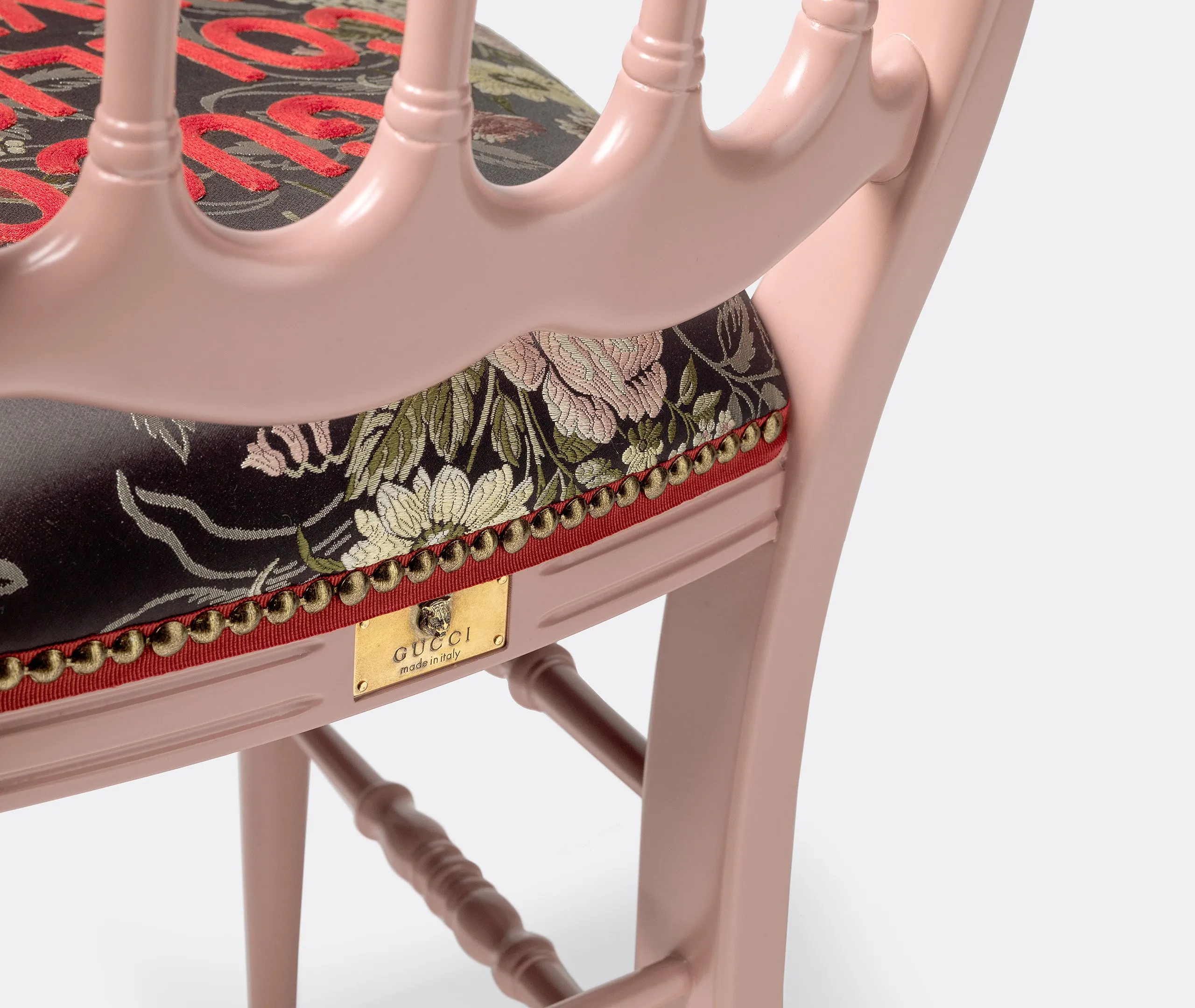 Francesina Chair with Text Embroidery - Pink, Wood