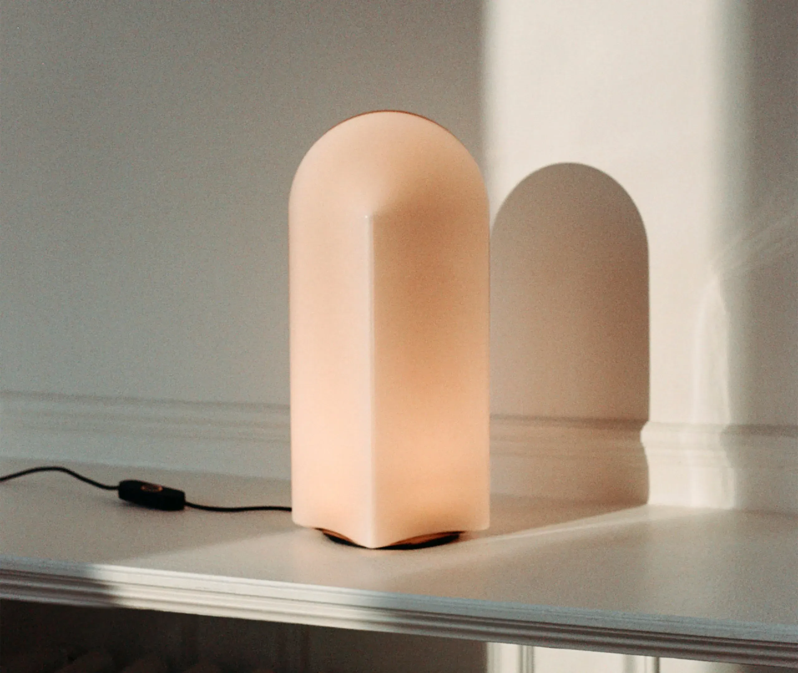 Large Table Lamp with EU Plug - Pink, Glass