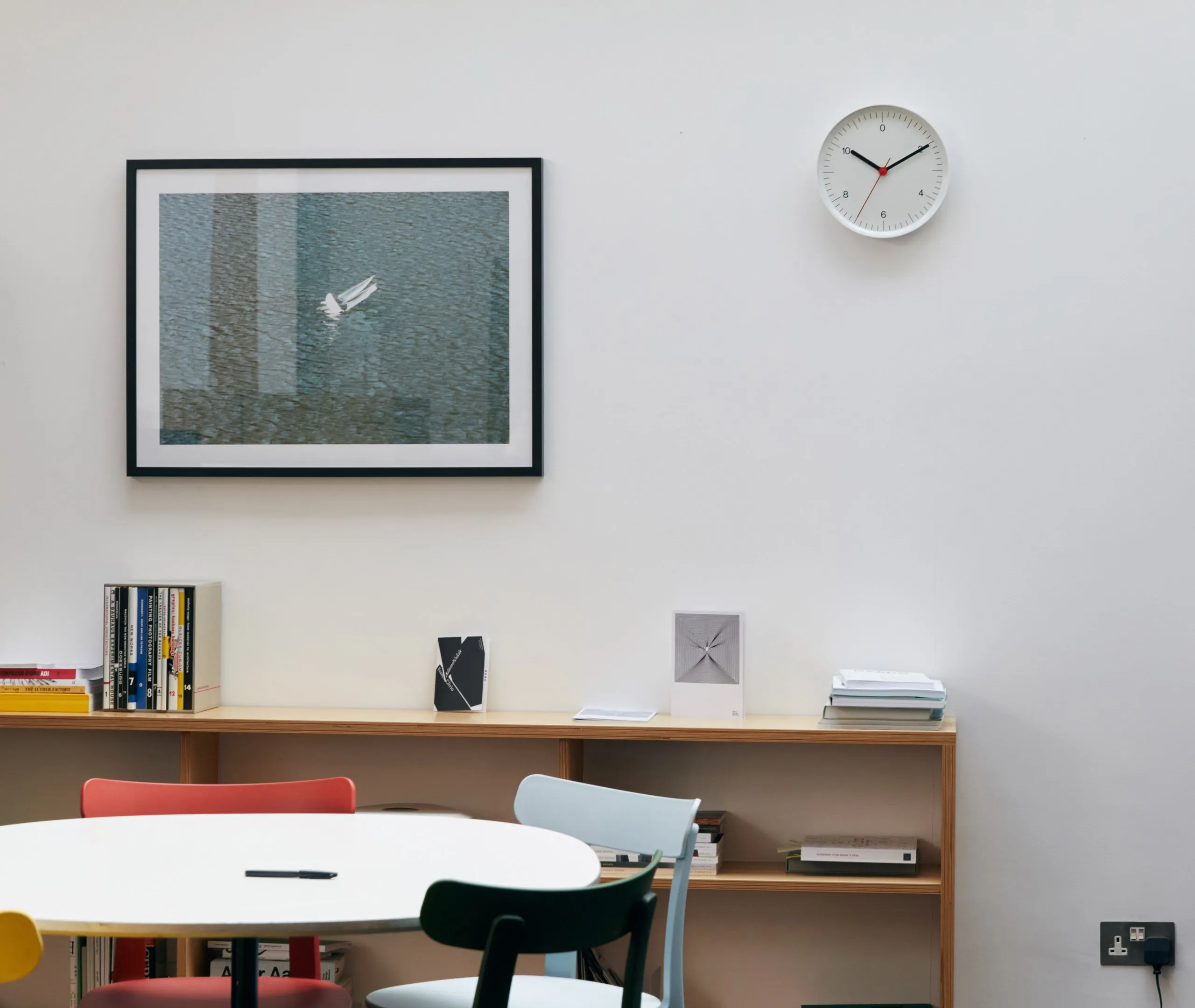 Wall Clock with Analog Display - White
