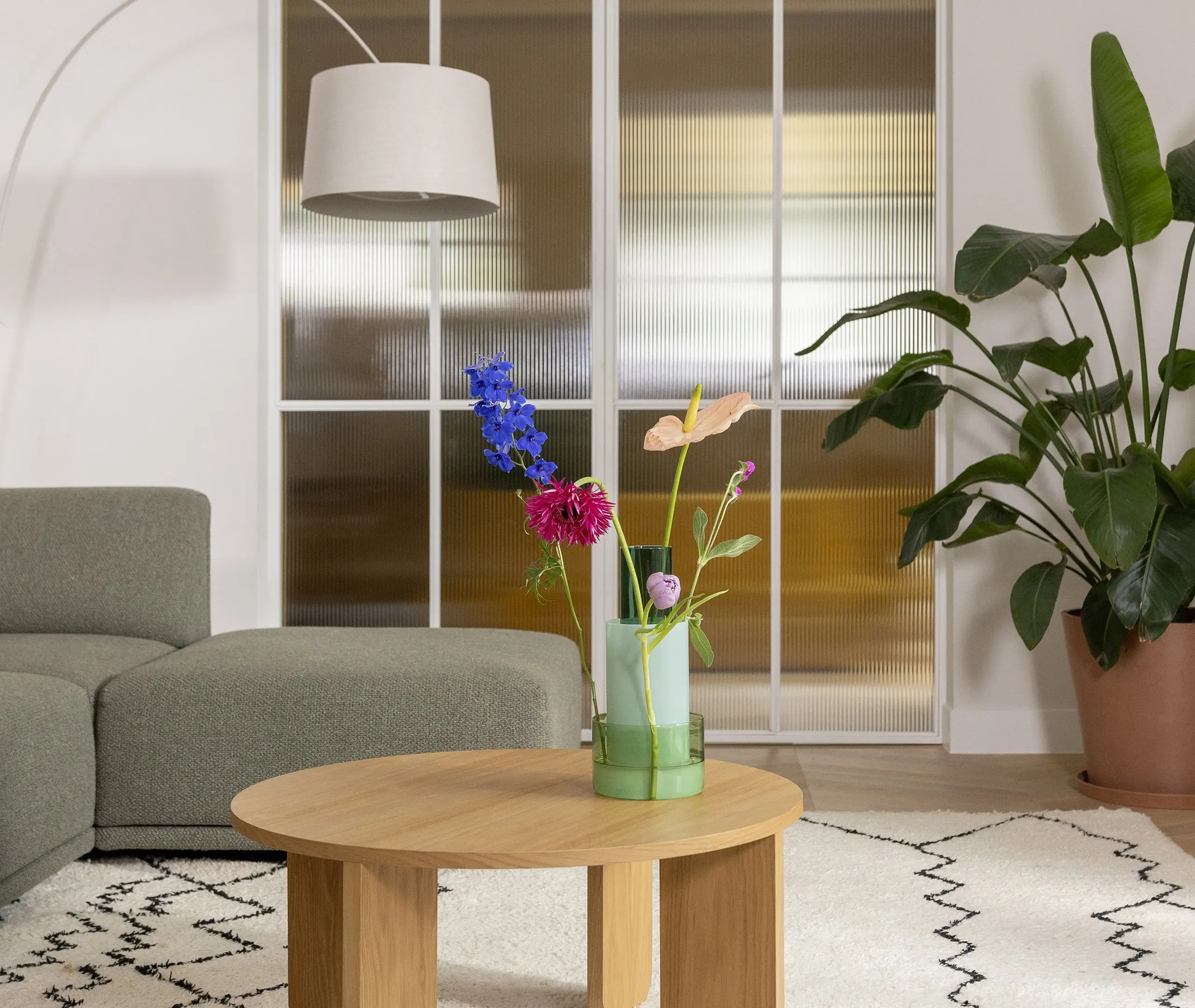 Amphi Large Vase - Milky Green, Borosilicate Glass