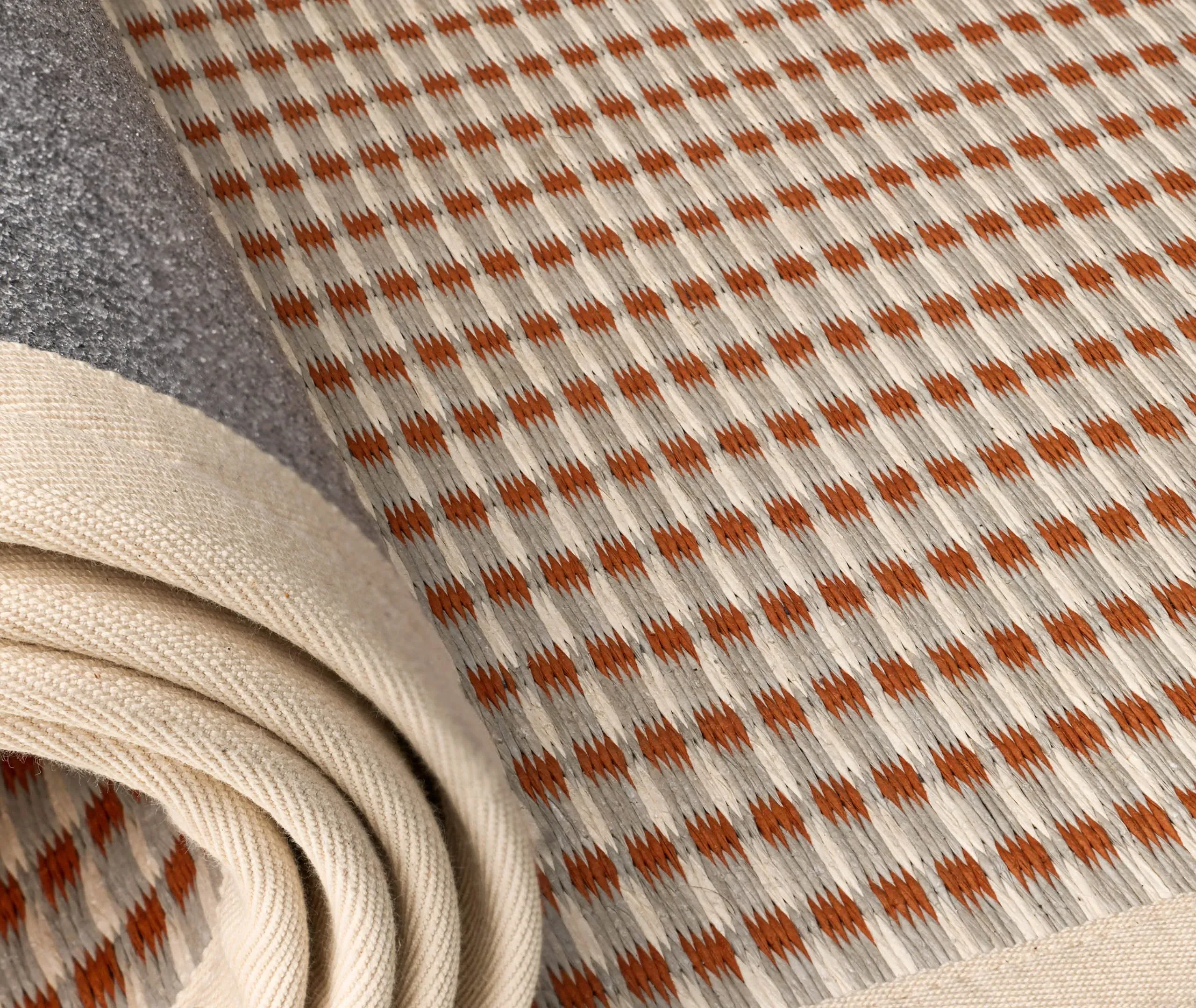 Small Rectangular Rug - Light Grey, Paper Yarn