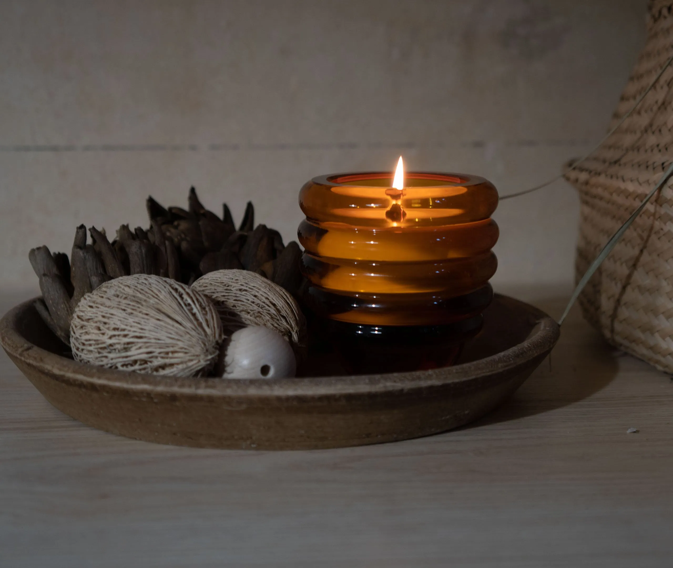 Scented Candle with Wooden Wick - Amber