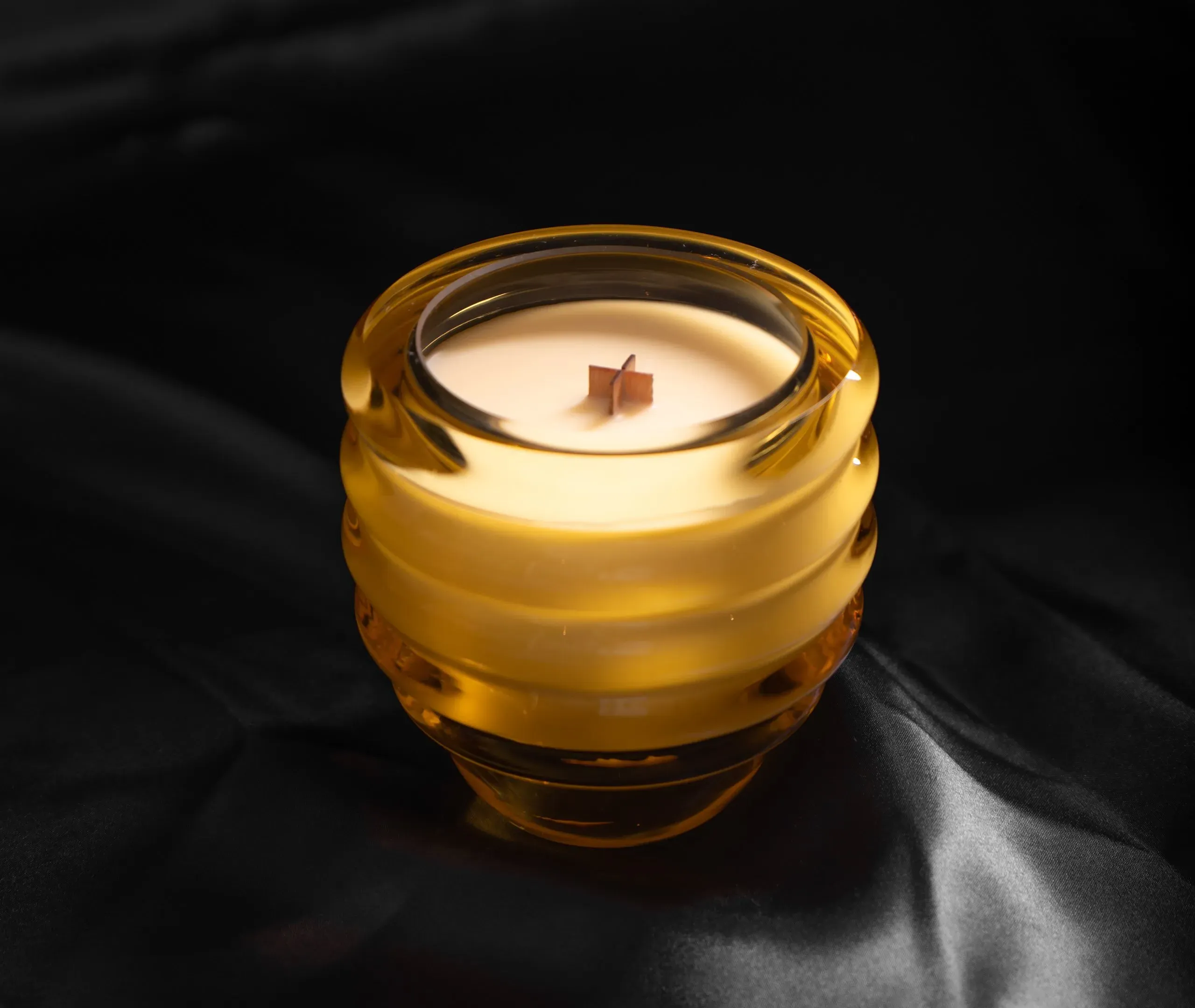 Scented Candle with Wooden Wick - Citrine