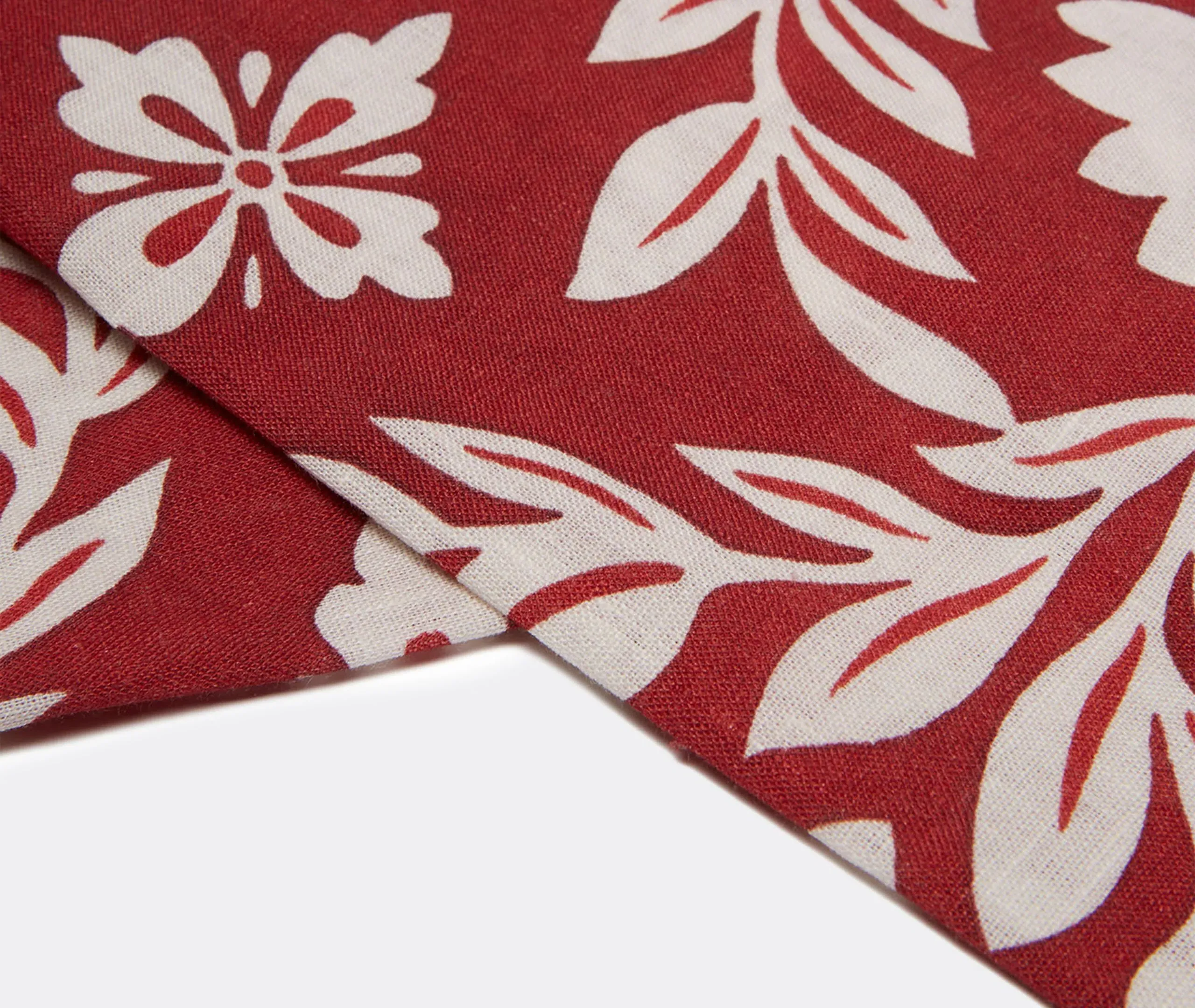 Garland Bordeaux Large Tablecloth - Bordeaux, Linen