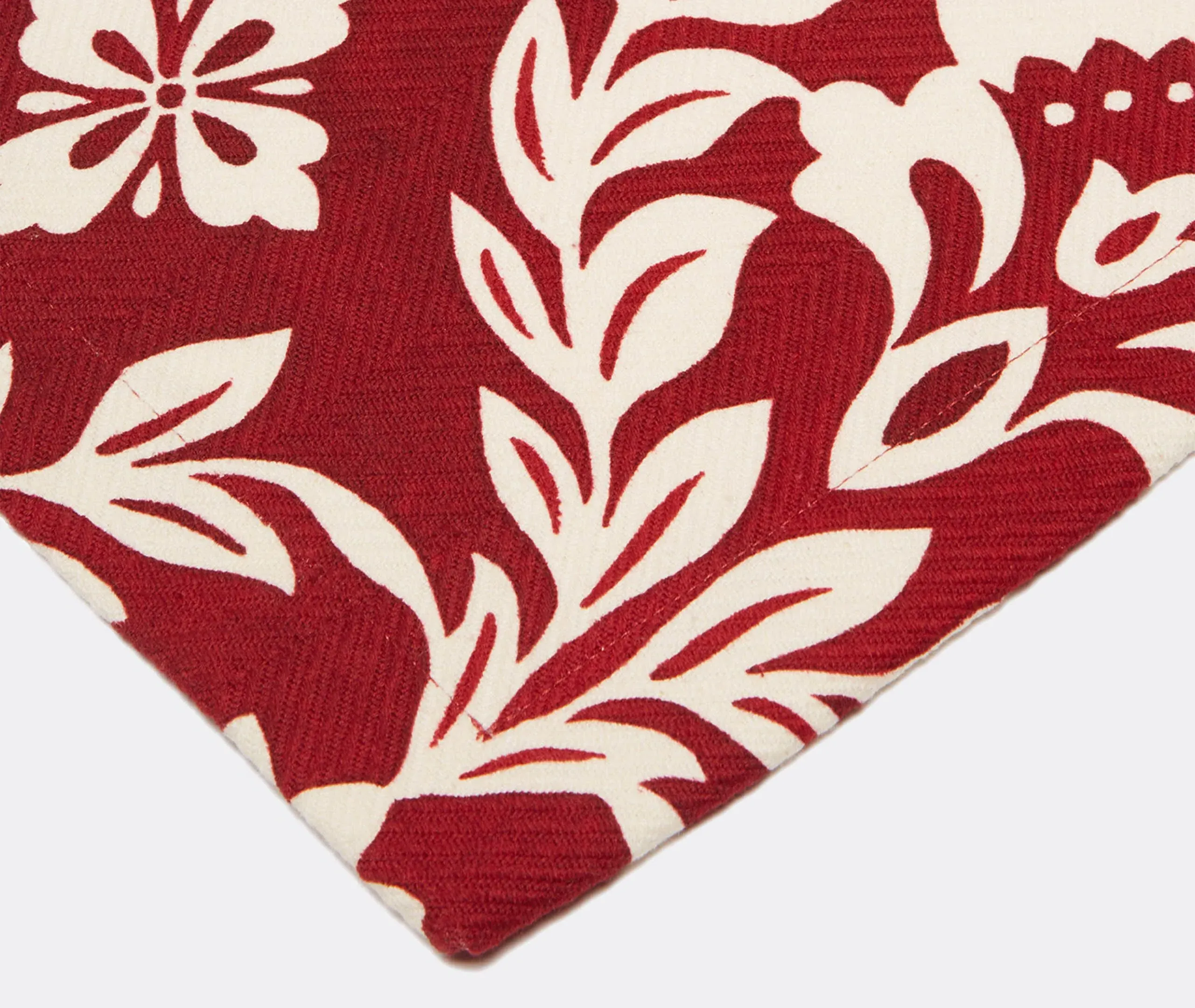 Table Runner Garland Print - Bordeaux, Linen