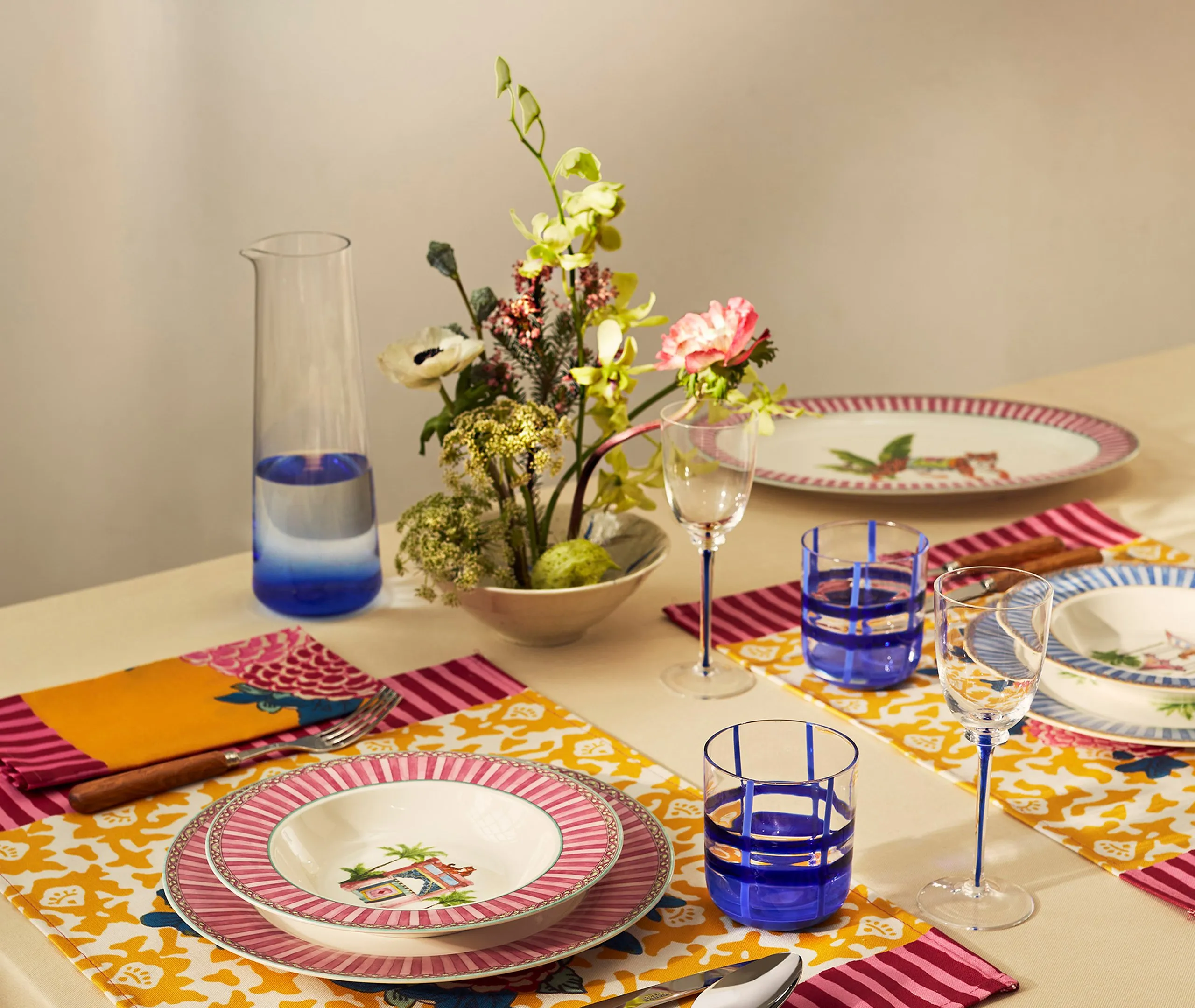 3-Piece Plate Set with Tiger Design - Pink