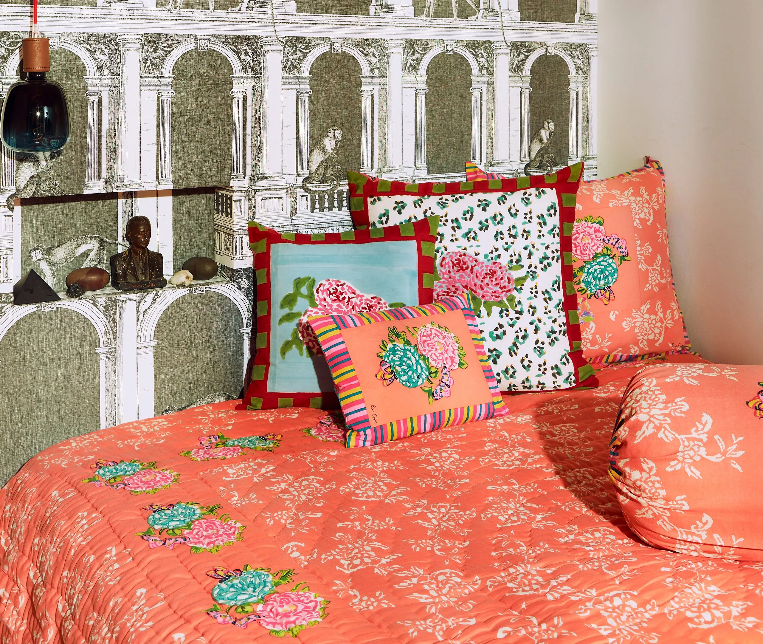 Medium Cushion with Floral Print - Pink
