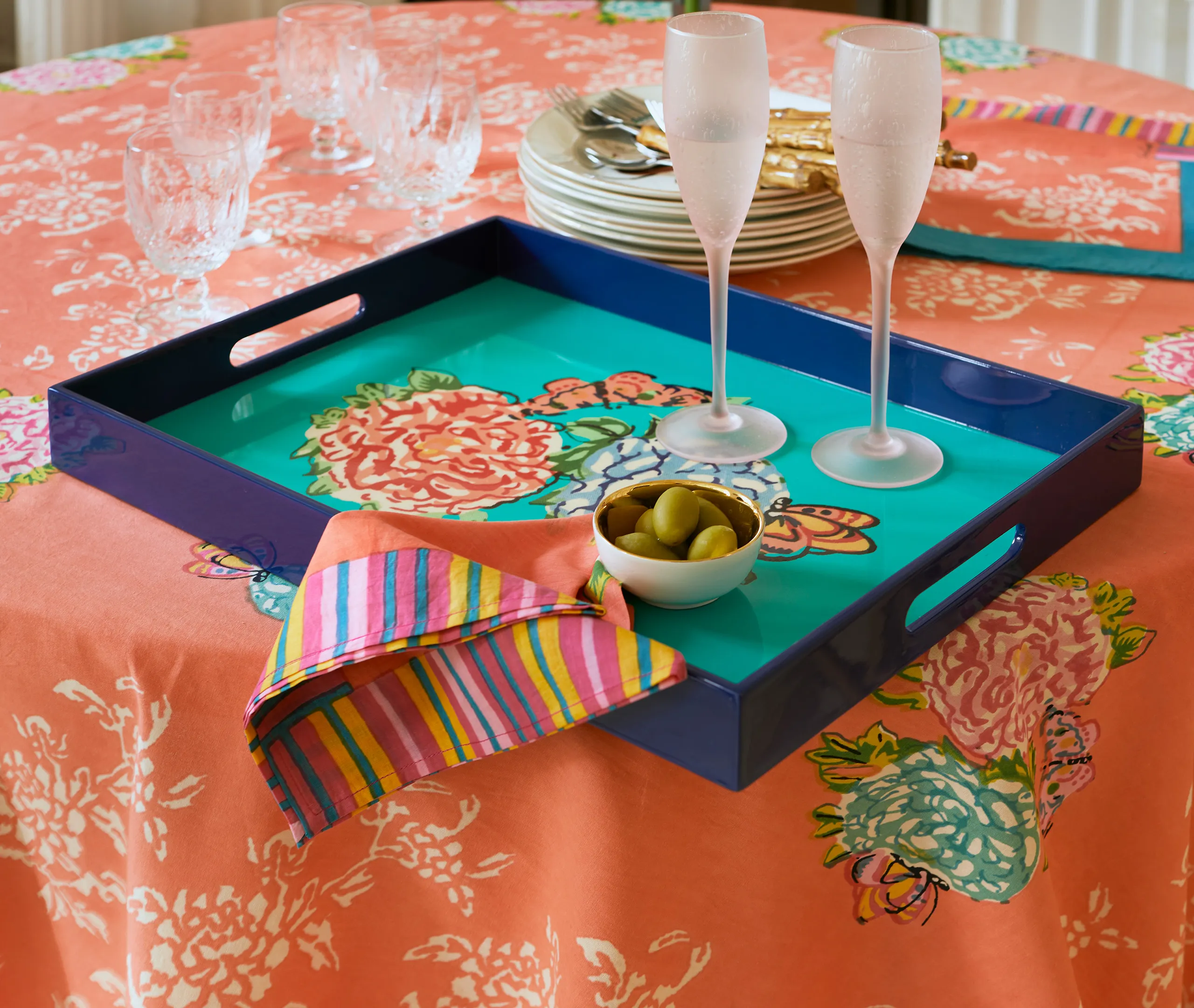 Queen Flower Oval Serving Tray - Green, Wood