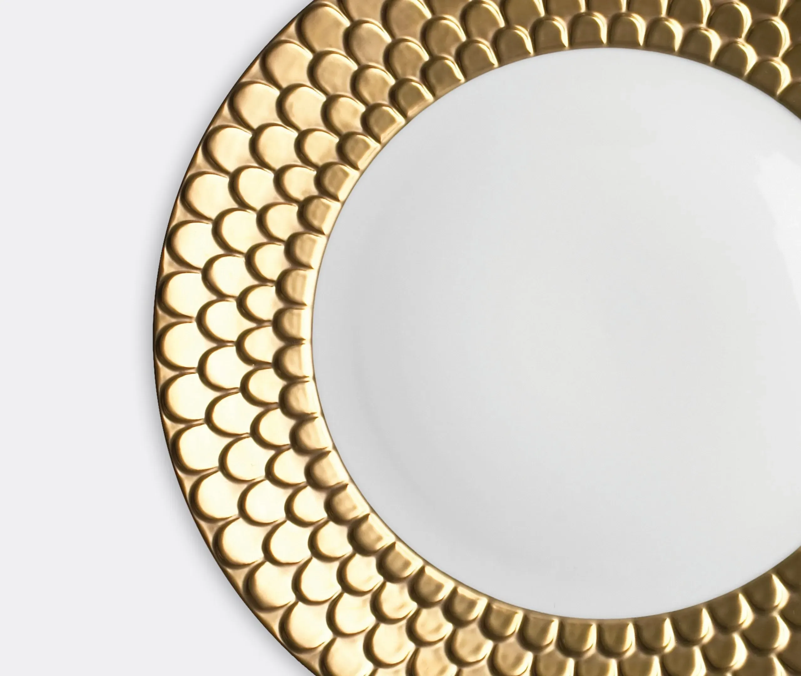 Dessert Plate with Wave Design - Gold, Porcelain