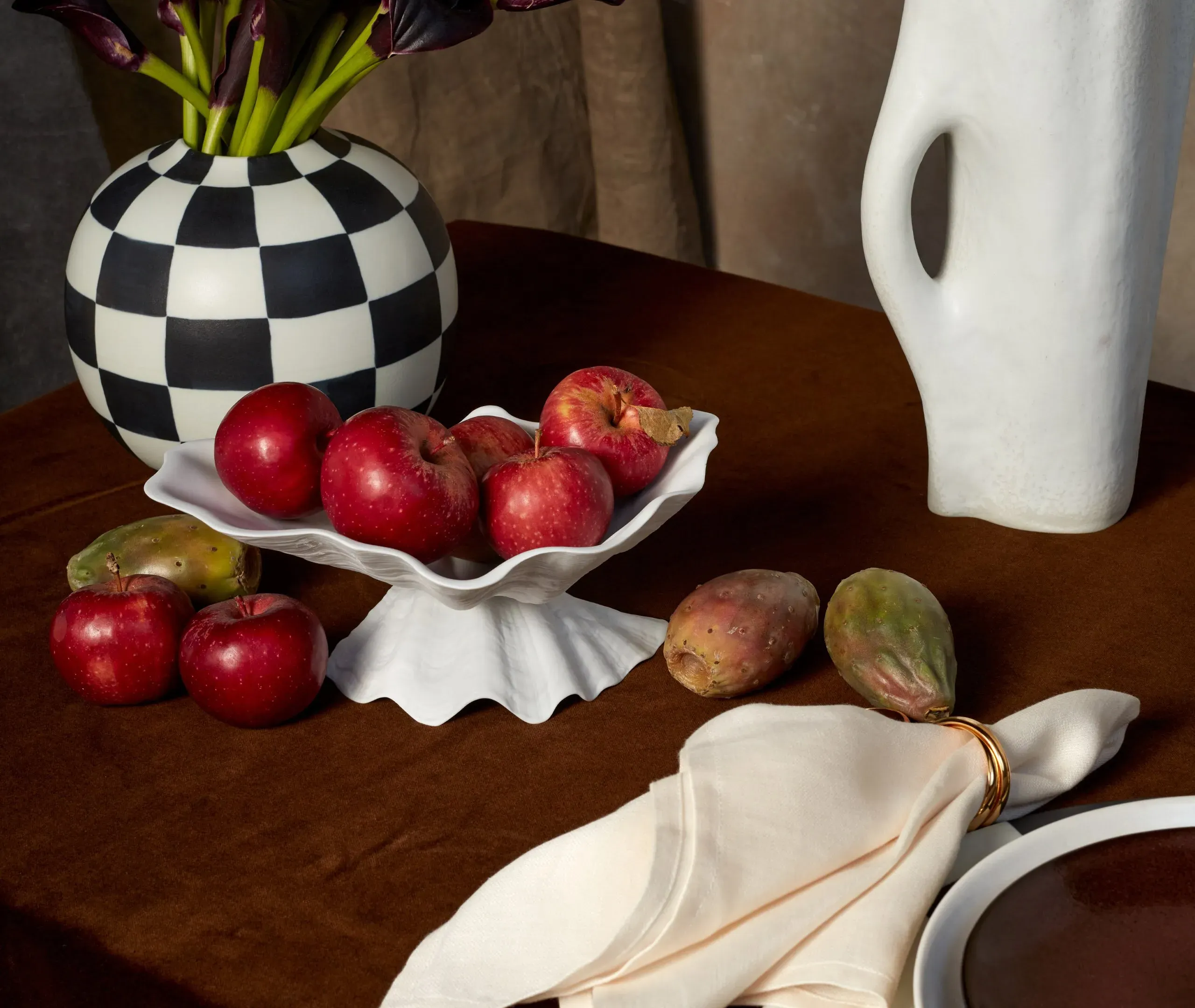 Medium Neptune Centerpiece Bowl - White, Porcelain