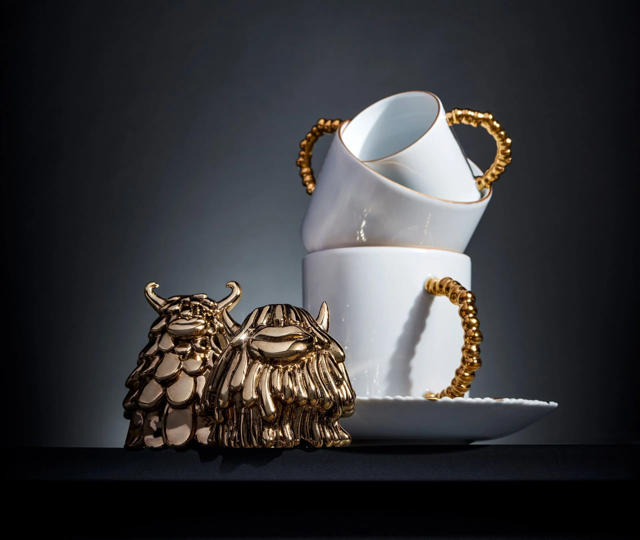 Mojave Mug with Gold Handle - White, Porcelain