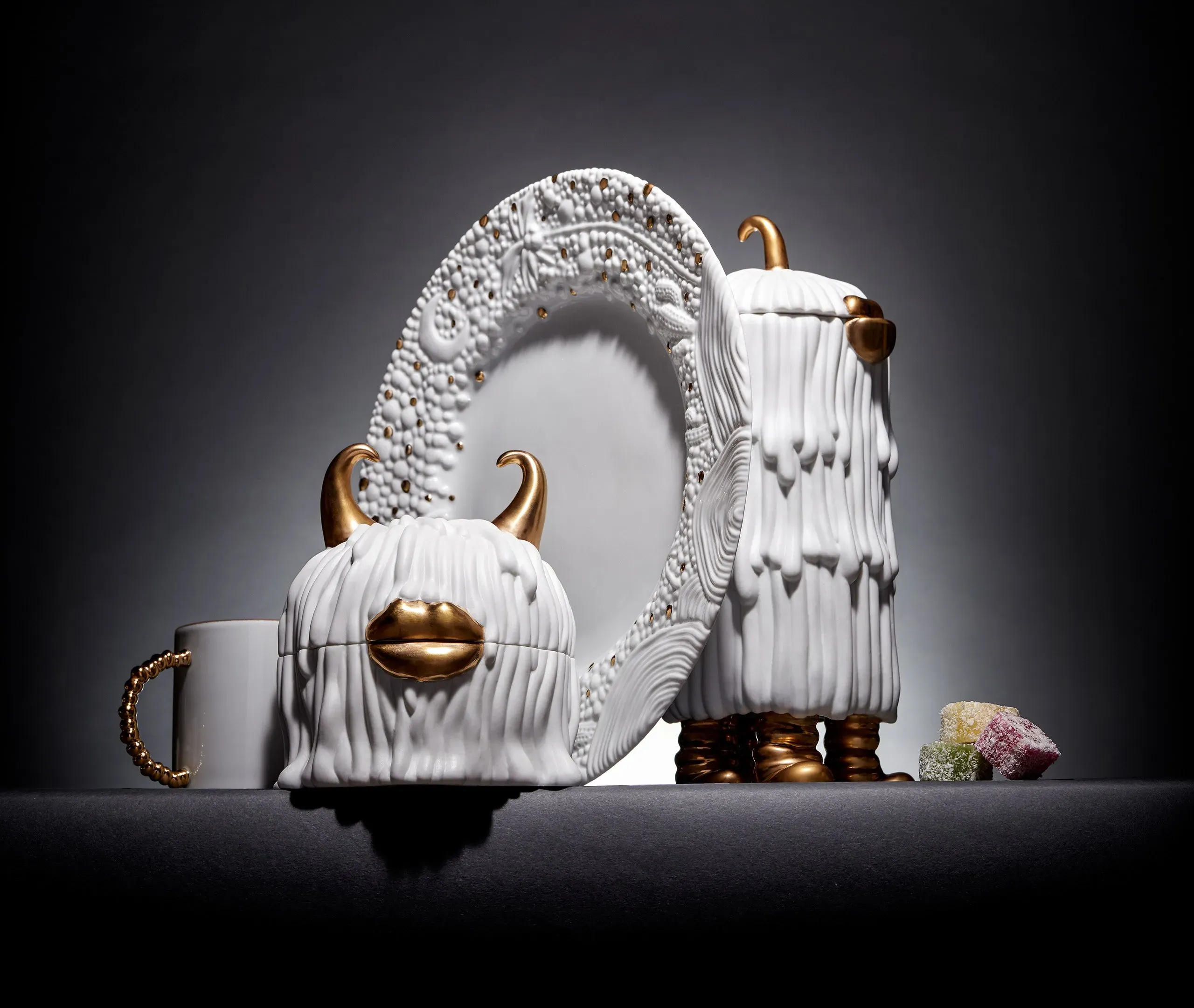 Oval Charger Plate with Gold Rim - White, Porcelain