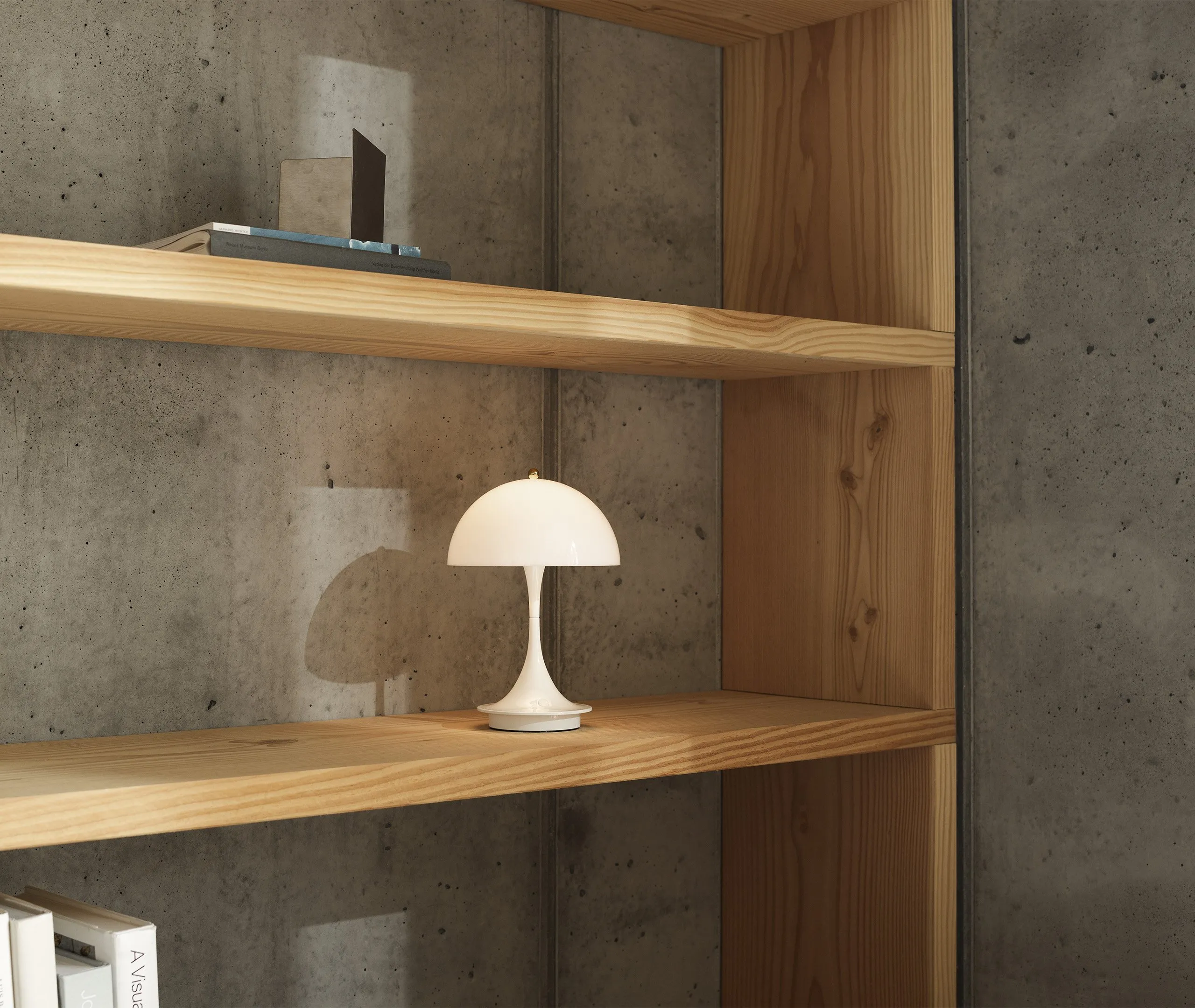 Panthella 160 V3 LED Portable Lamp - White