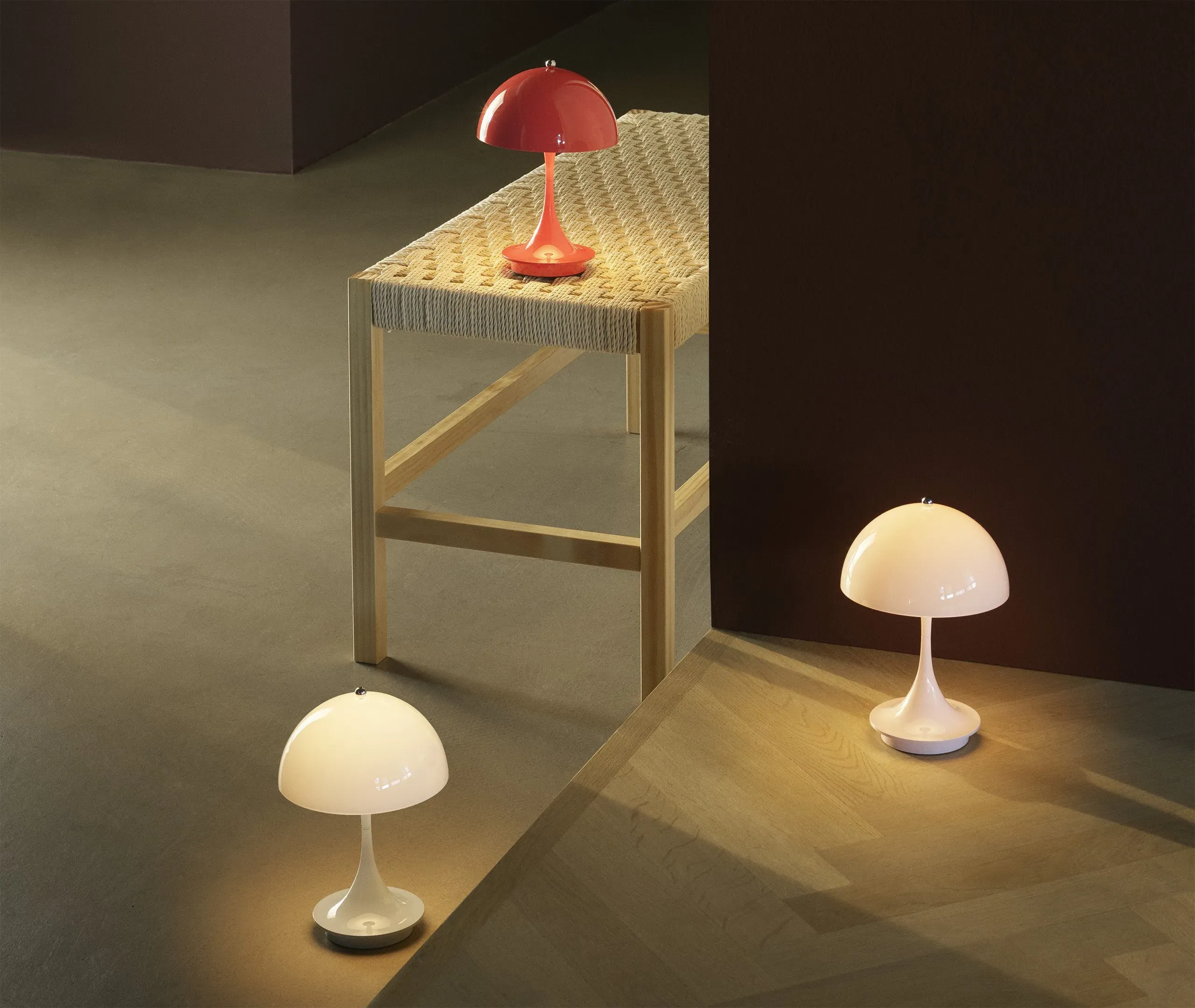 Portable LED Table Lamp with Touch Control - Rose