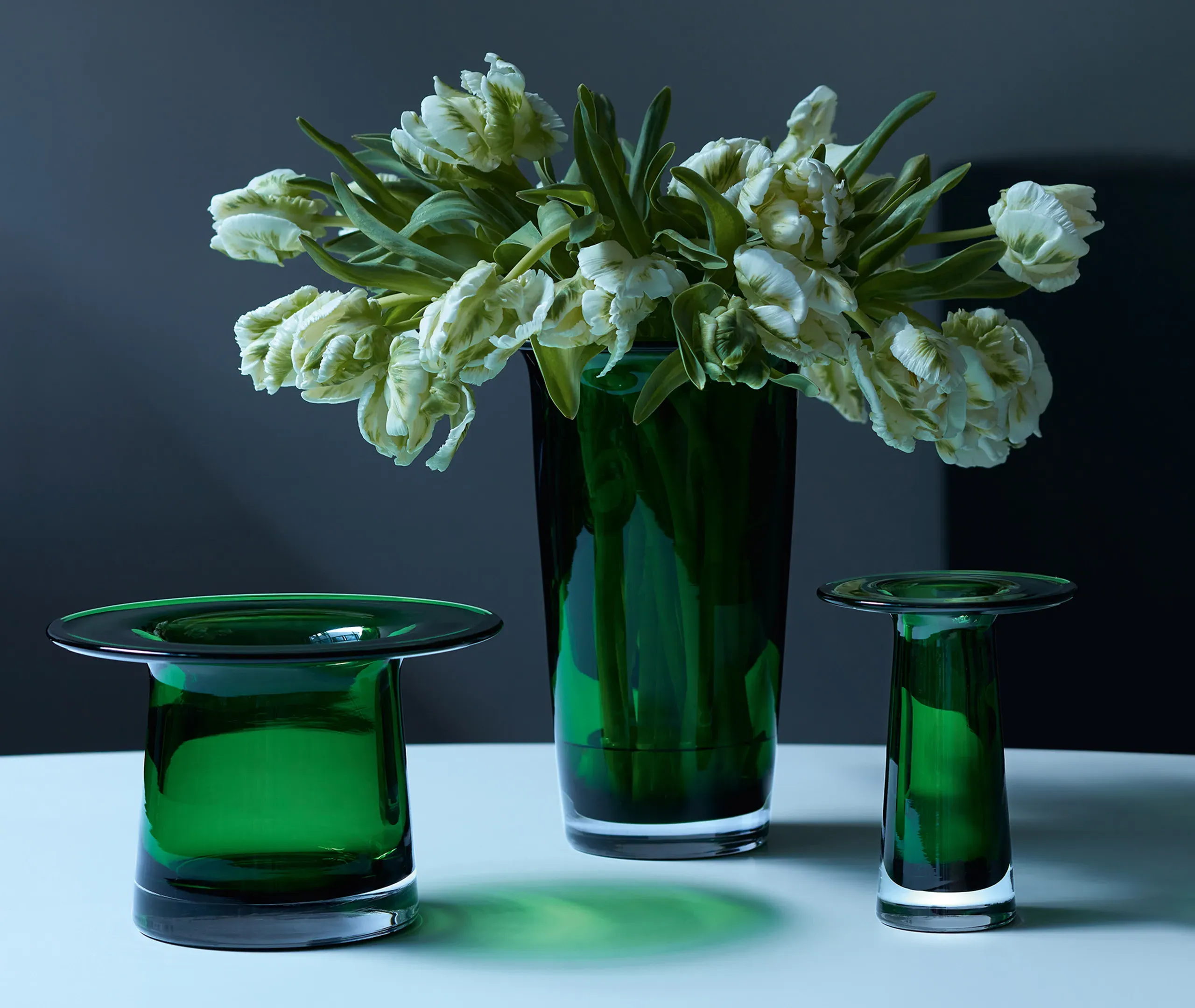 Victoria Medium Vase - Fern Green