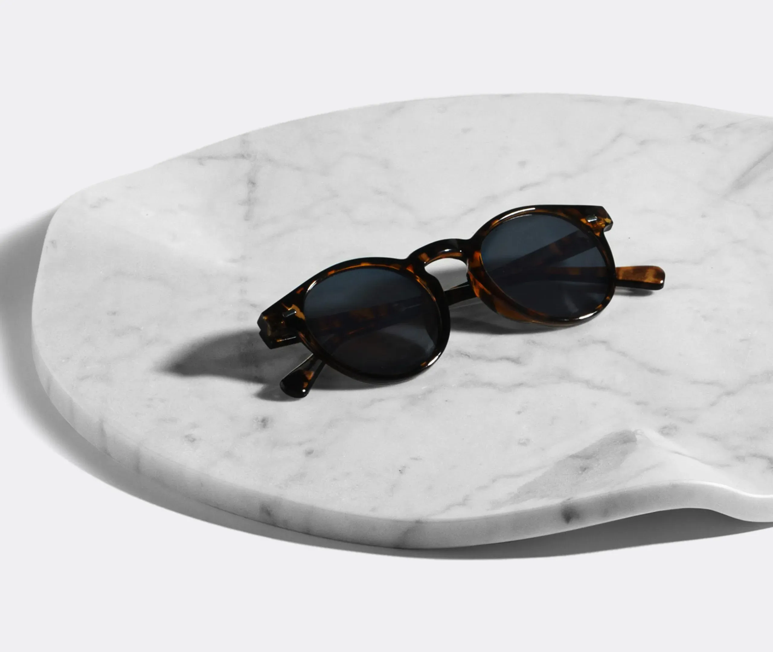 Round Serving Tray - White, Carrara Marble