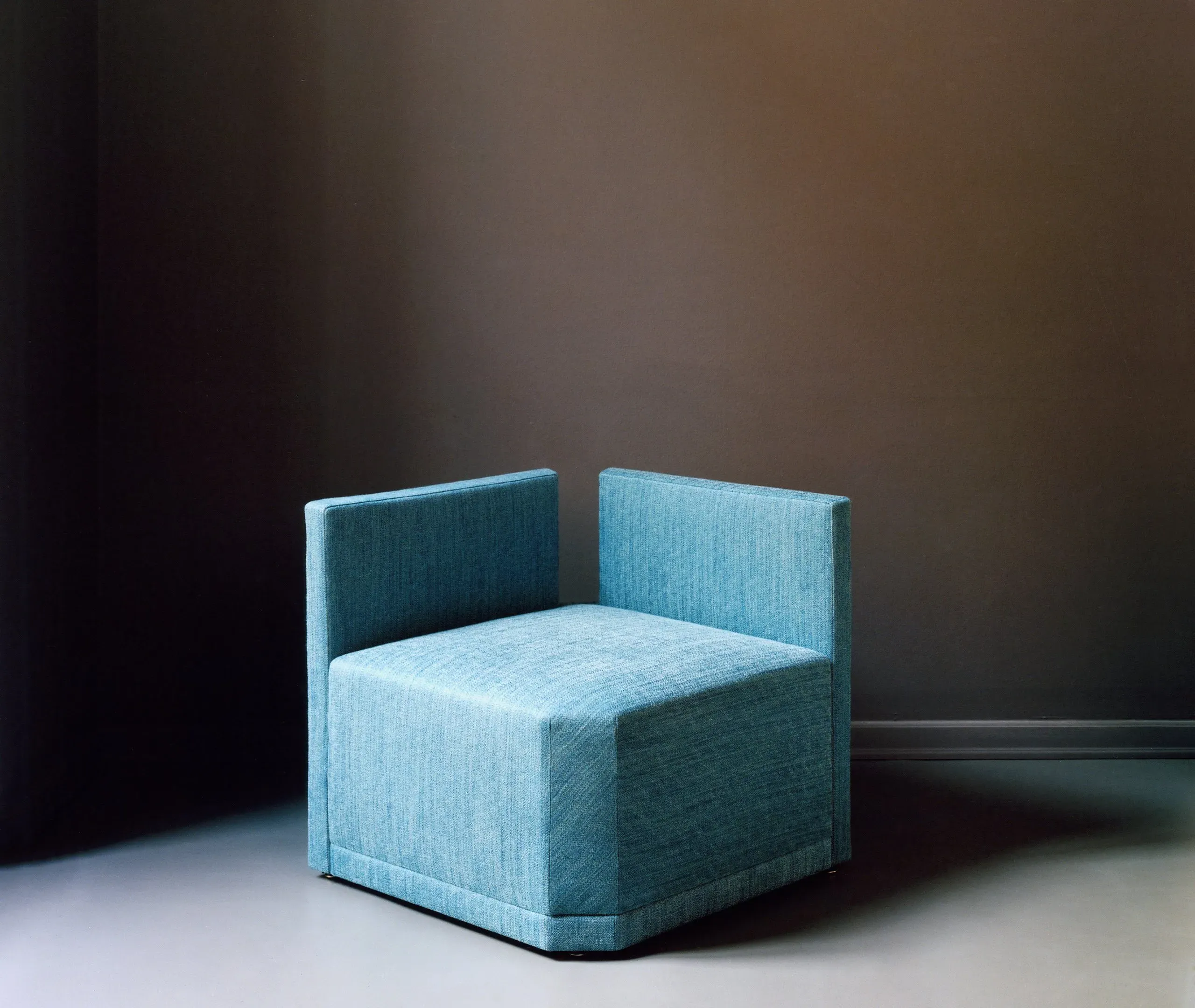 P5 Dudotta Armchair - Ocean, Mixed Linen