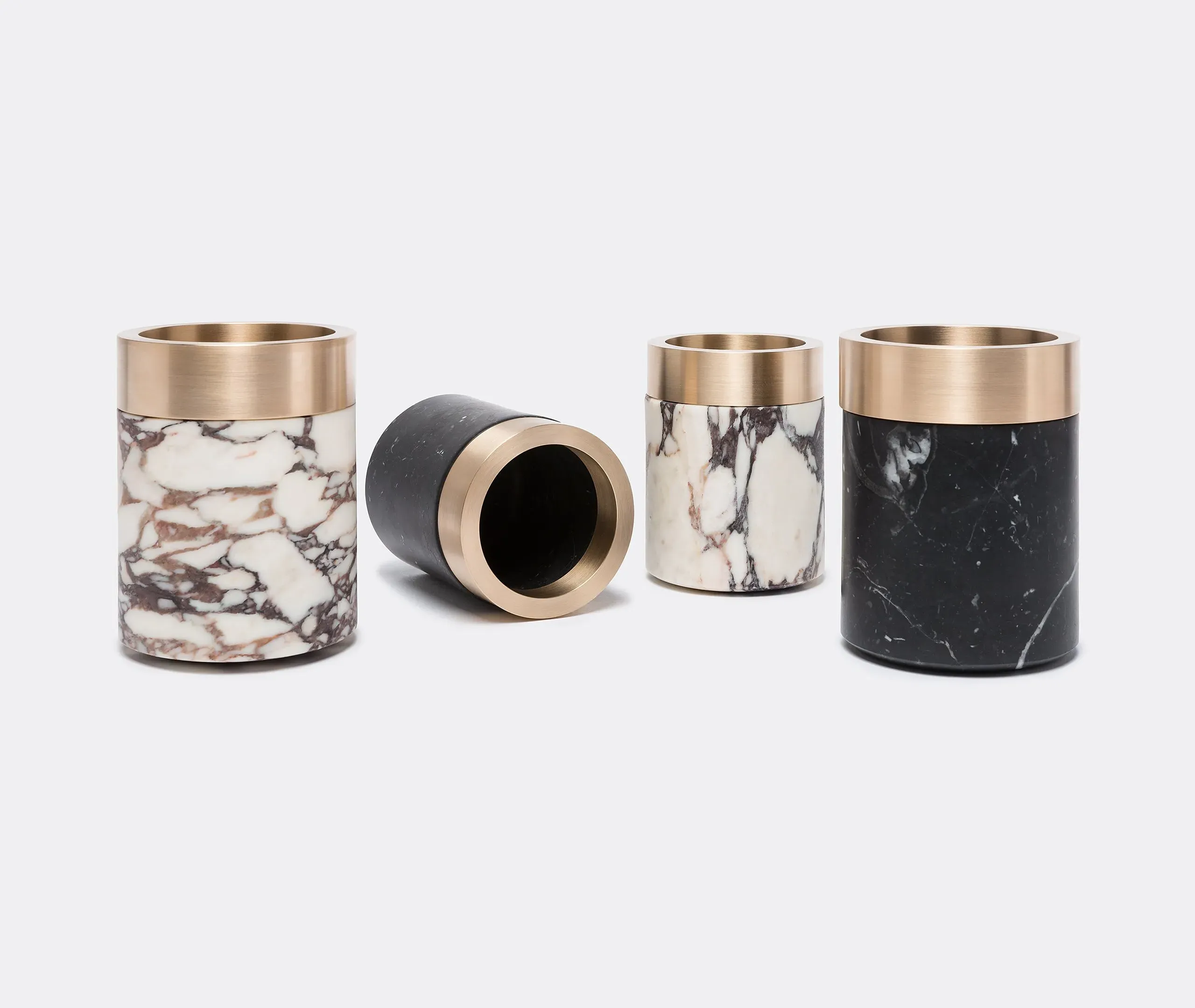 Extra Small Container with Bronze Rim - Black
