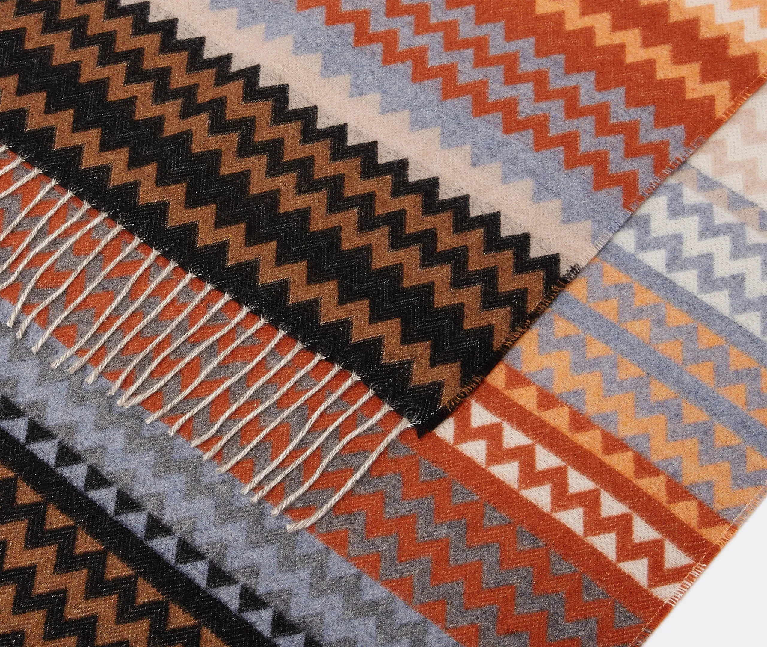 Humbert Throw with Zigzag Pattern - Black, Wool