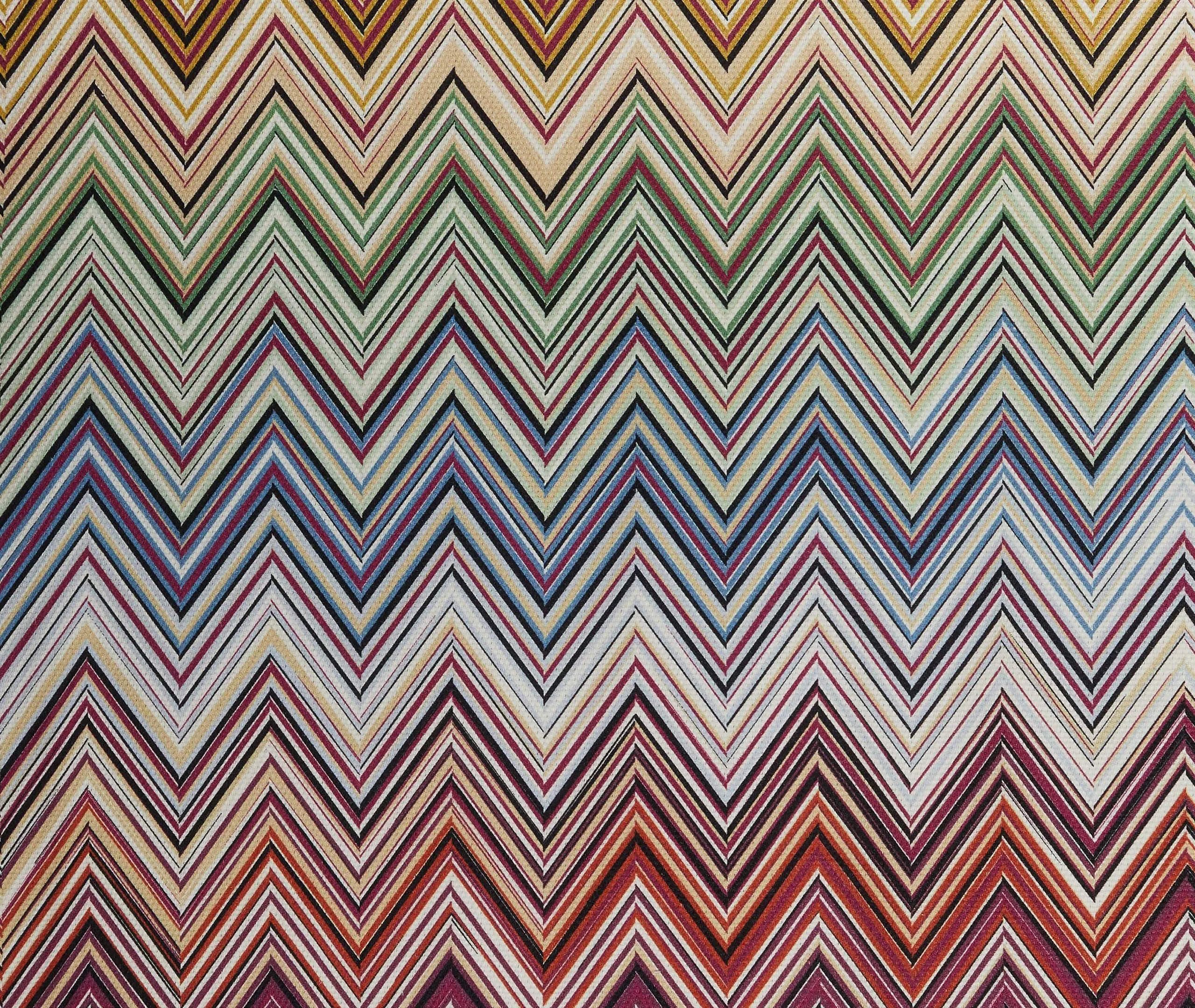 Table Runner with Chevron Pattern - Red, Cotton