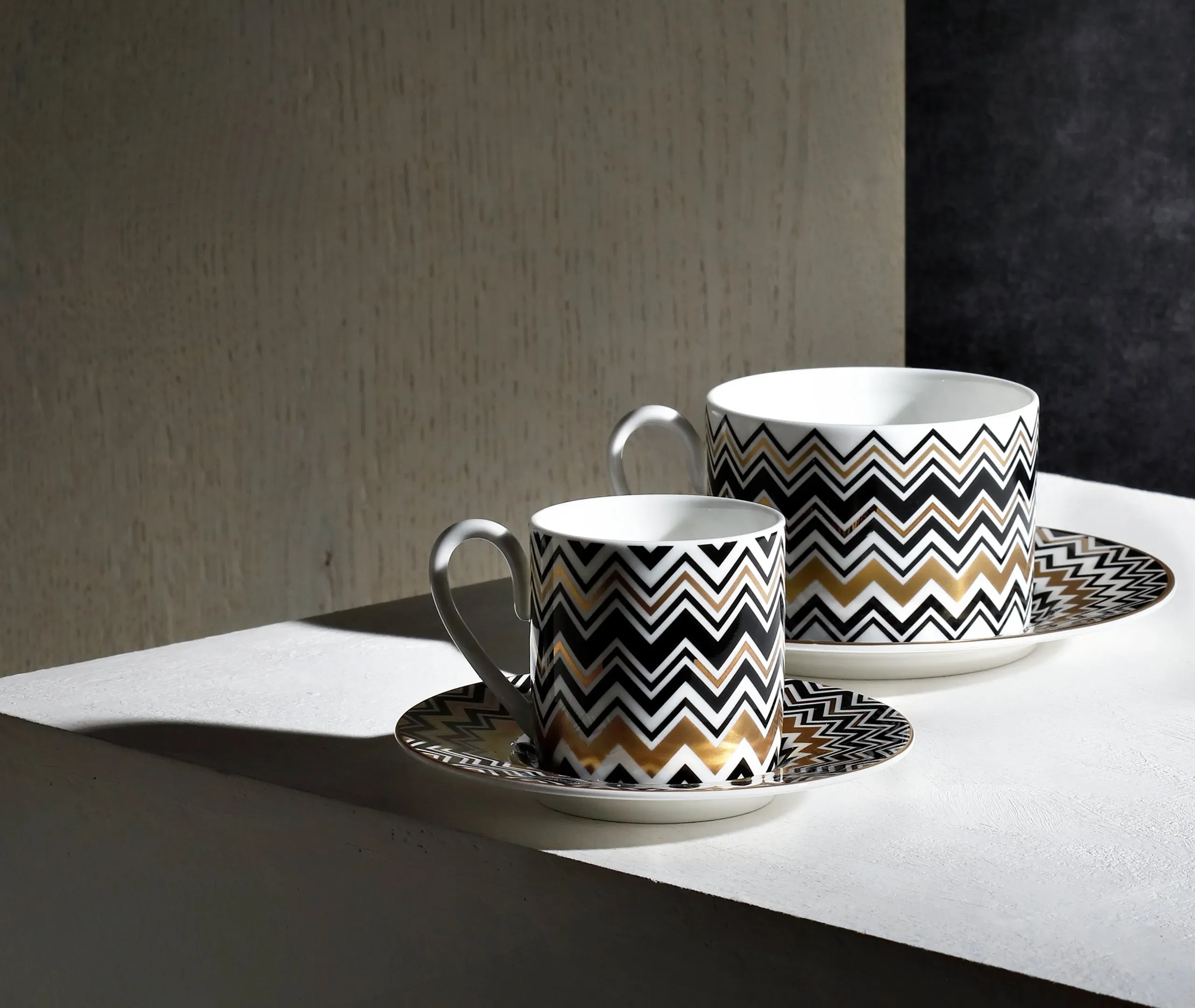 Zig Zag Gold Coffee Cup And Saucer Set - Multicolour
