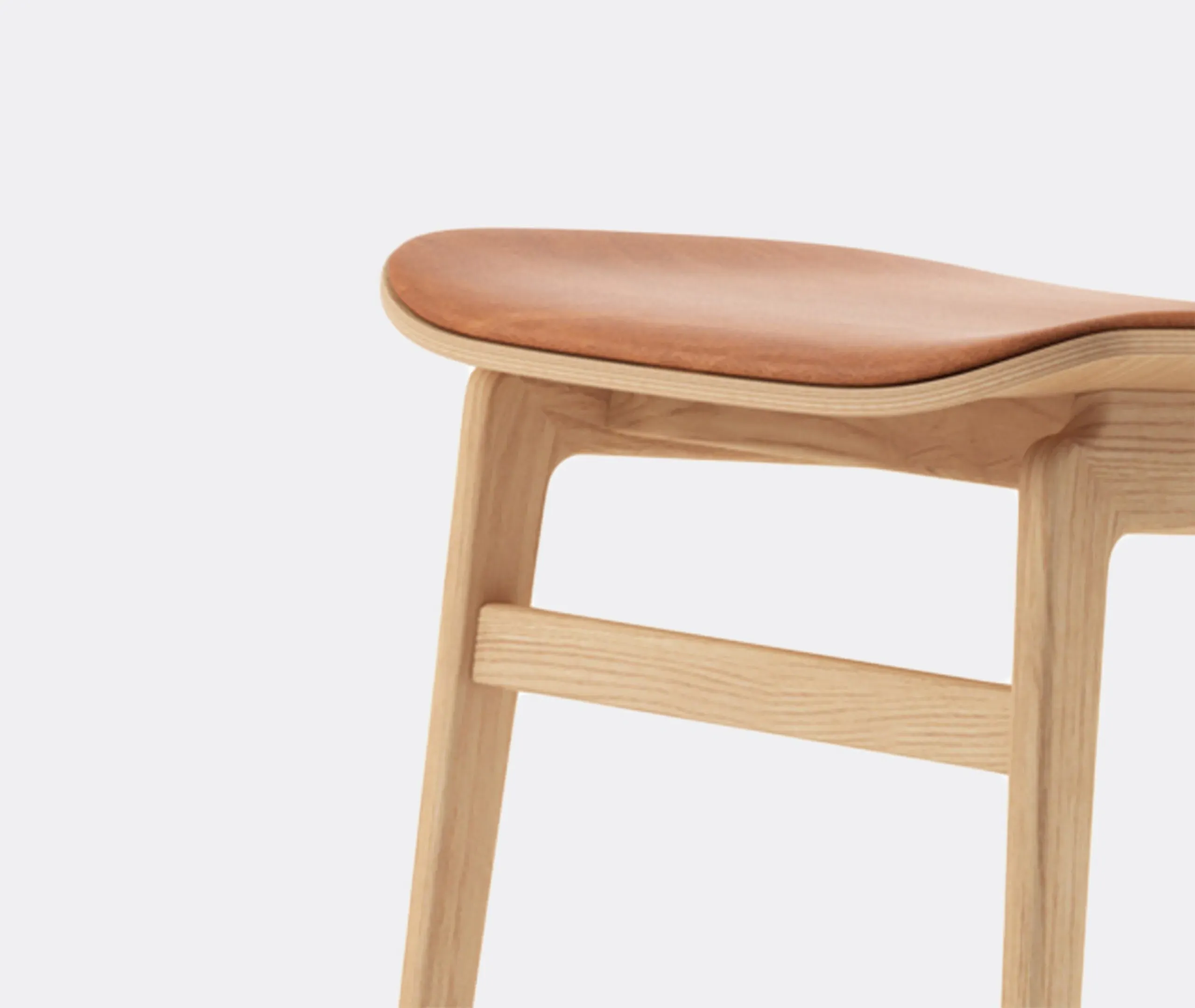Buffalo Chair with Horn Backrest - Camel, Oak