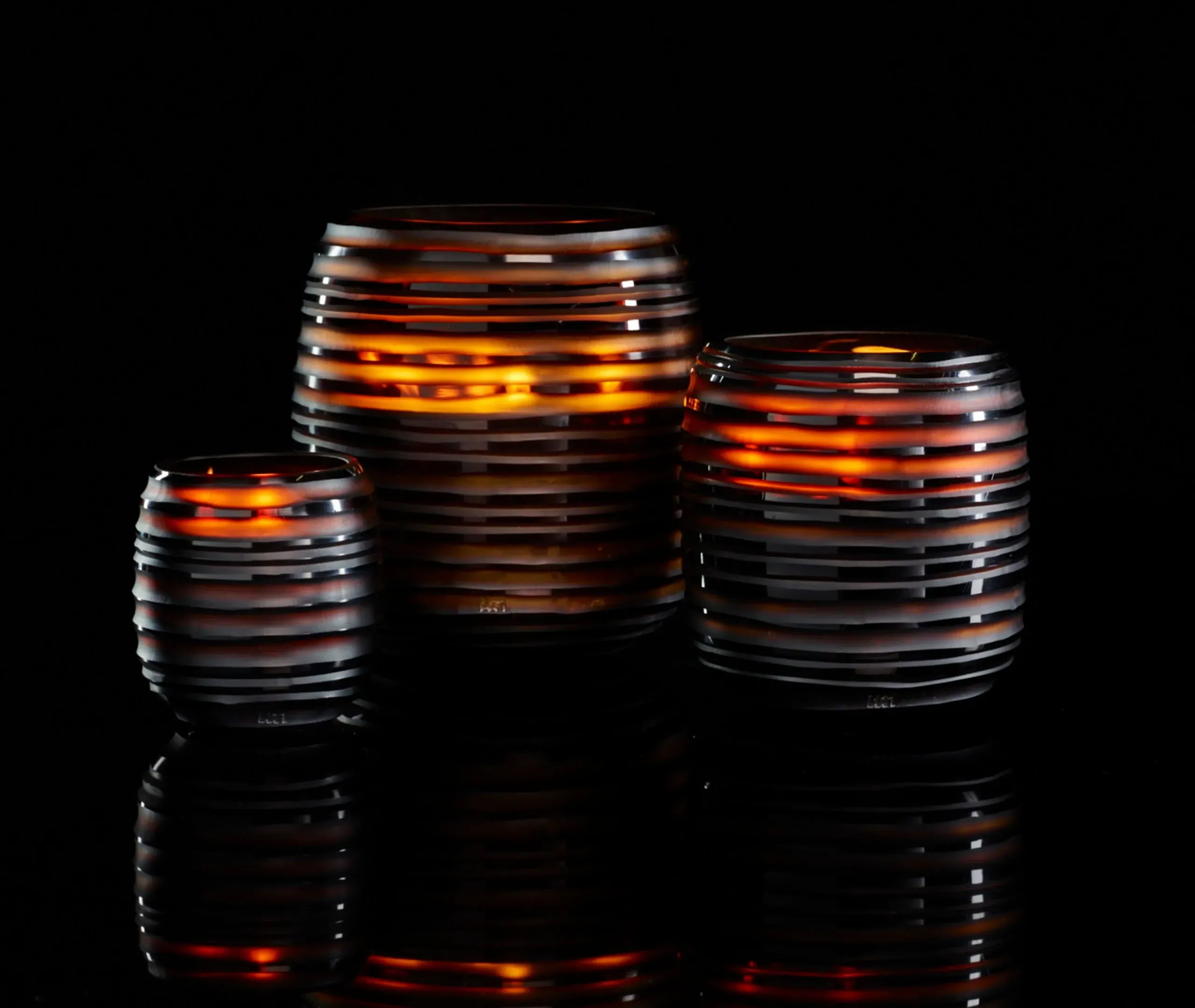 Small Sphere Candle Zanzibar Scent - Amber Glass