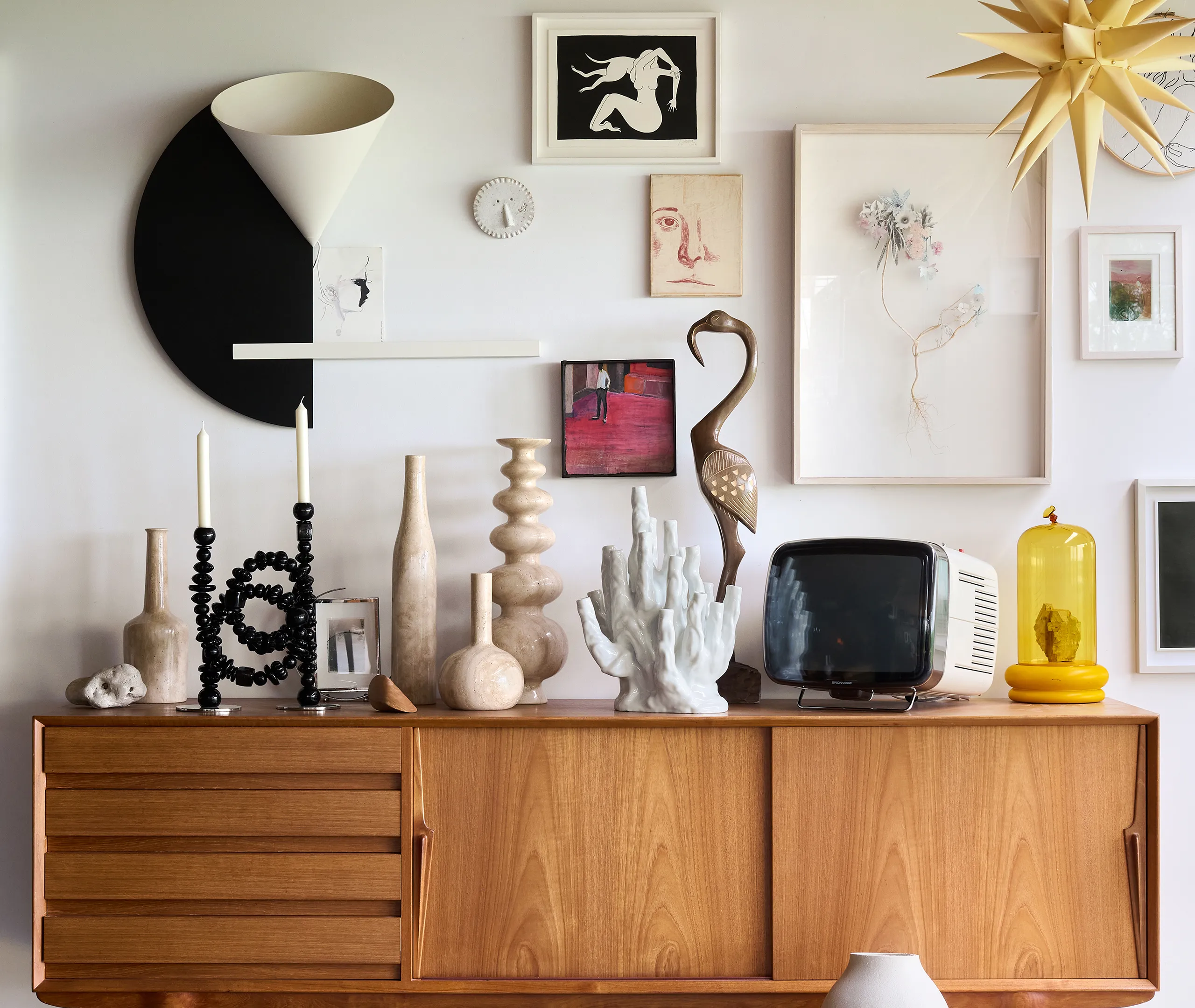 Beads Sculptural Candle Holder - Black