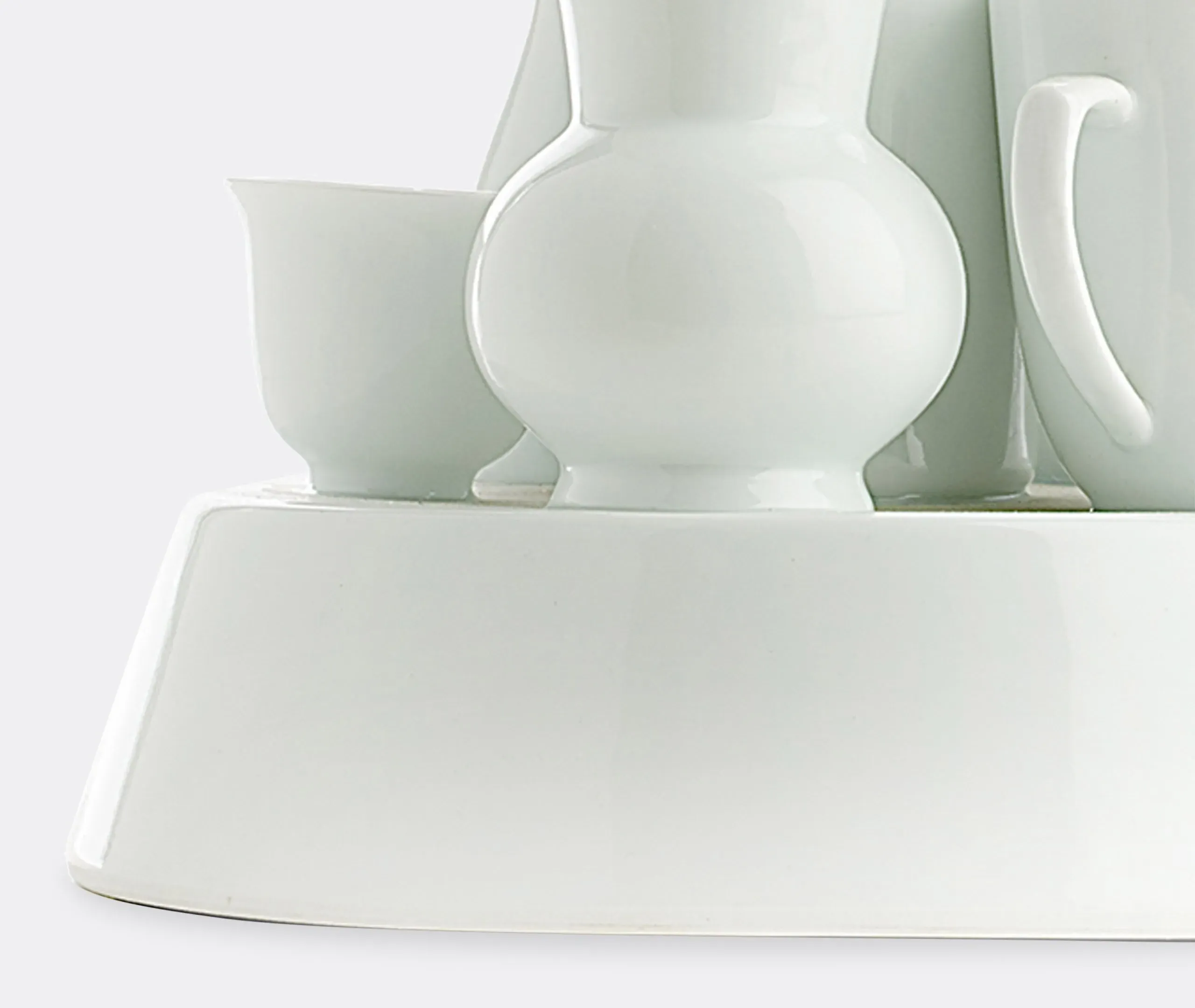 Hong Kong Vase - White