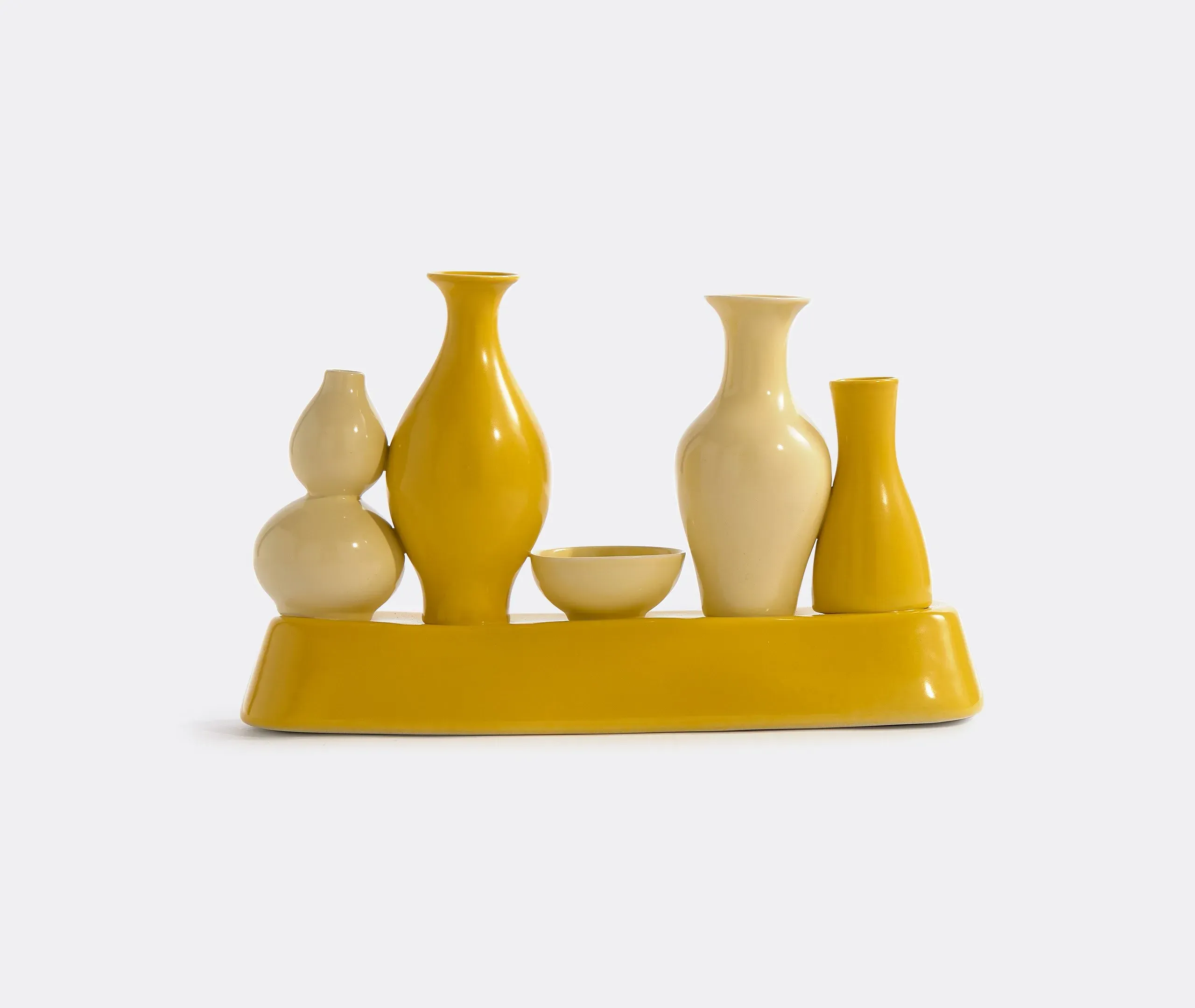 Sculptural Vase with Silhouettes - Yellow, Porcelain image