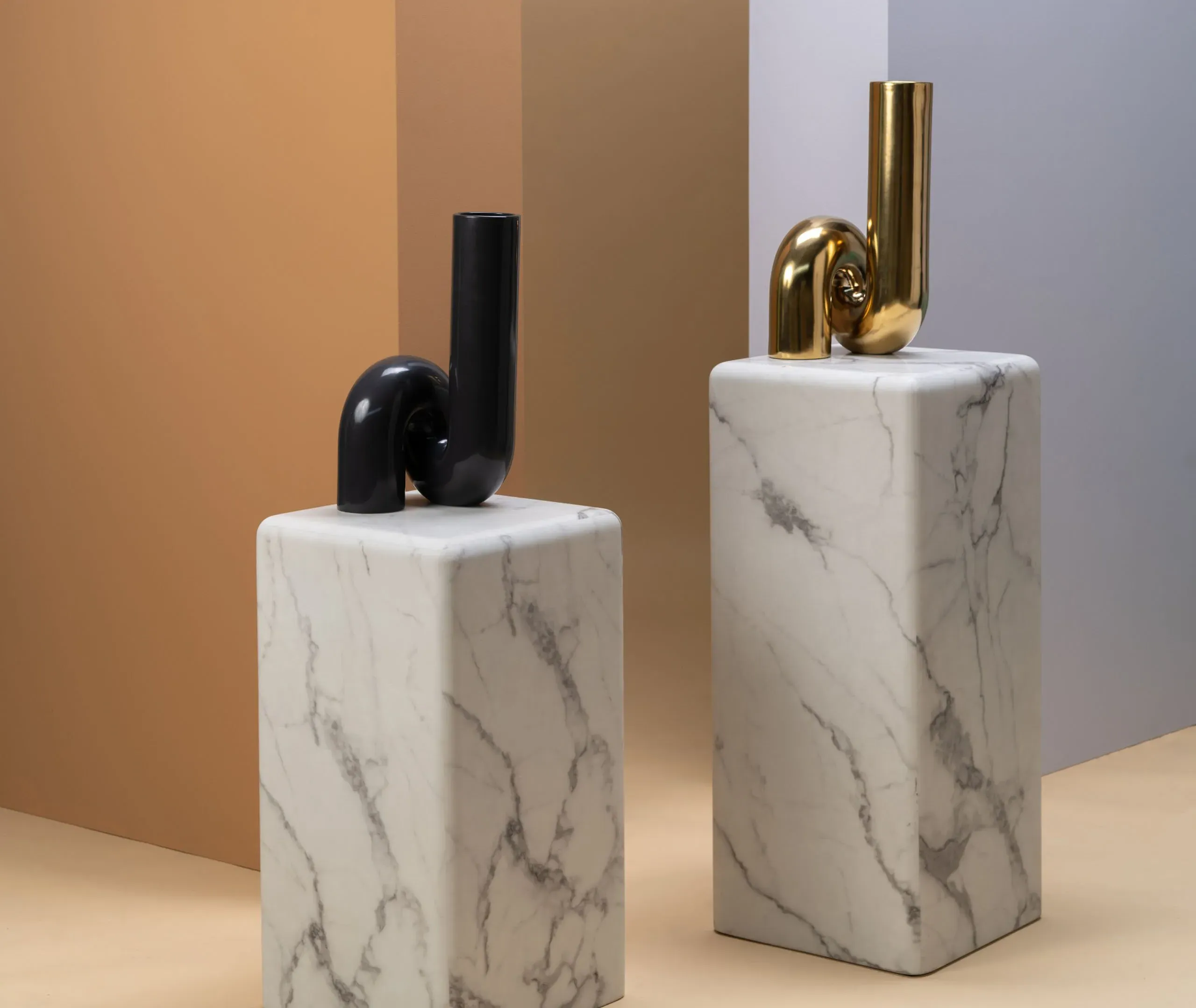 Twisted Vase with Mirror Finish - Gold, Ceramic