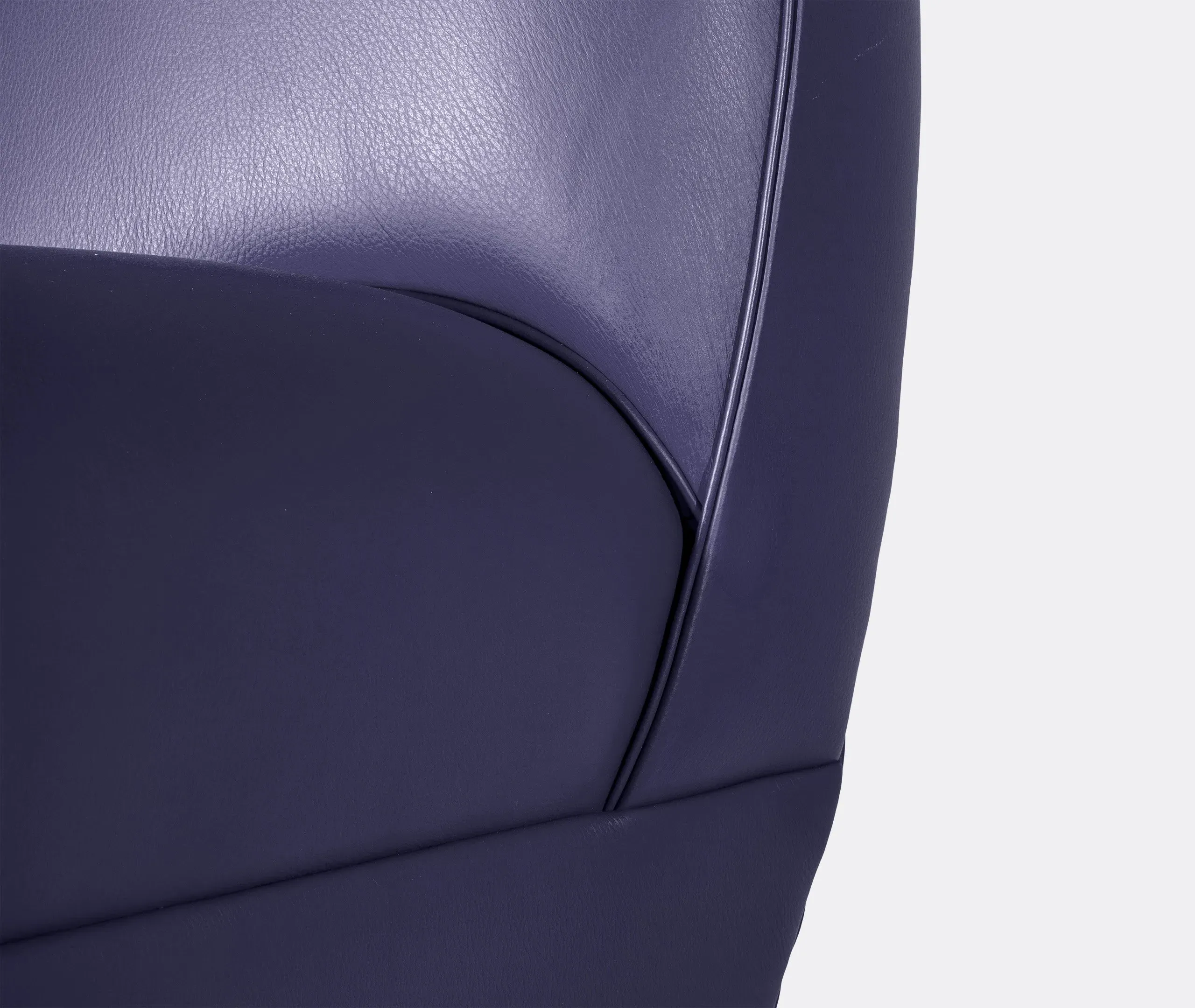 Classic Armchair with Springs - Aubergine, Leather