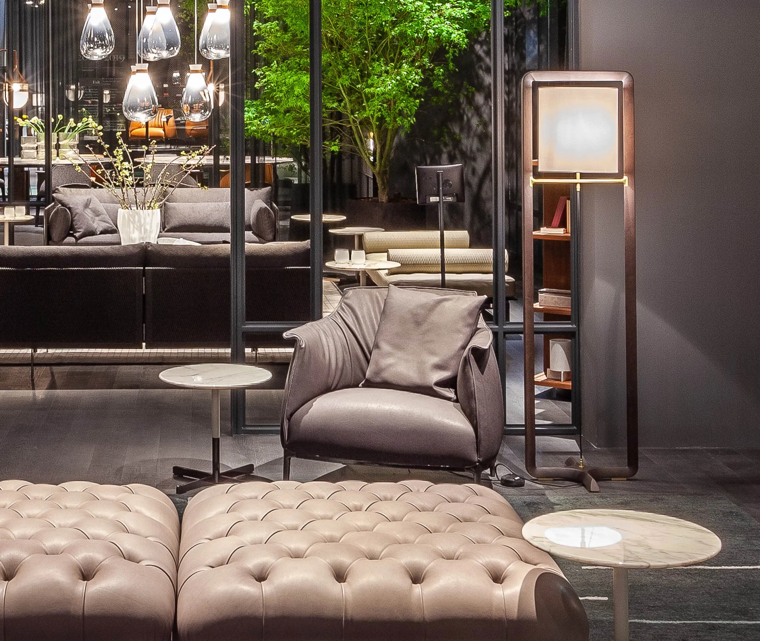 Fidelio Floor Lamp - Moka, Ash Wood