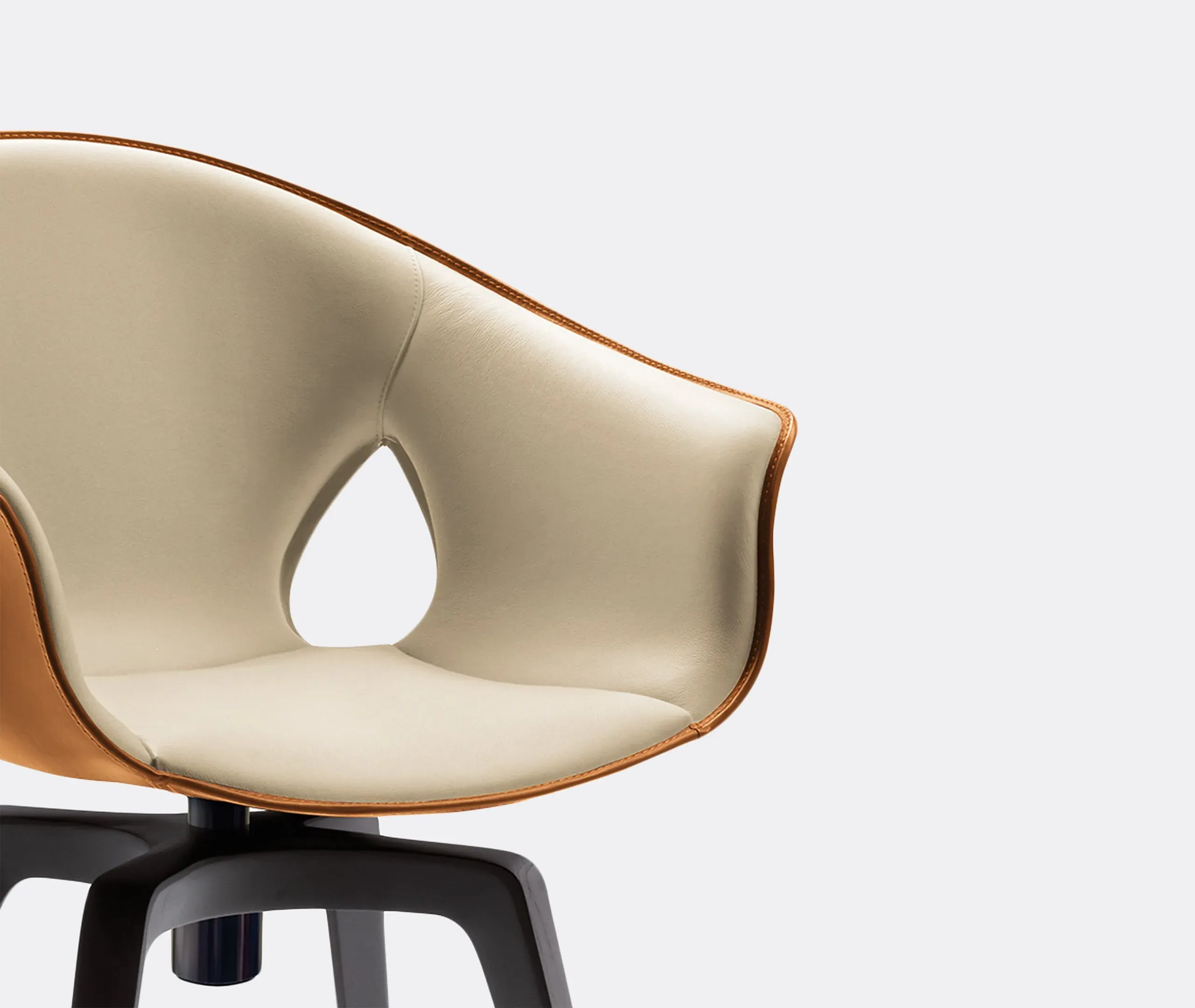Swivel Armchair with 360° Rotation - White, Leather