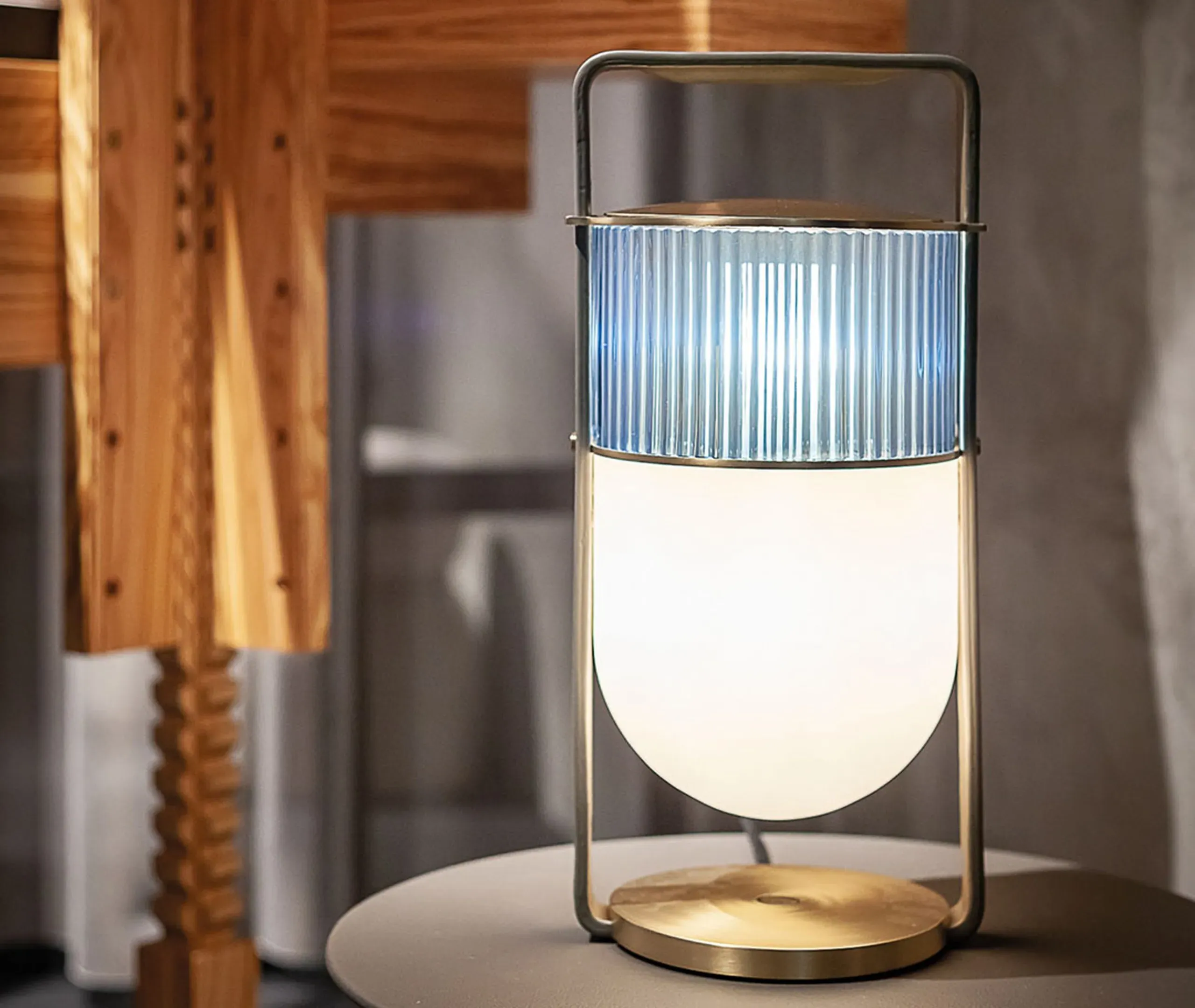 Xi Table Lamp with Dimmer - Fumé, Blown Glass