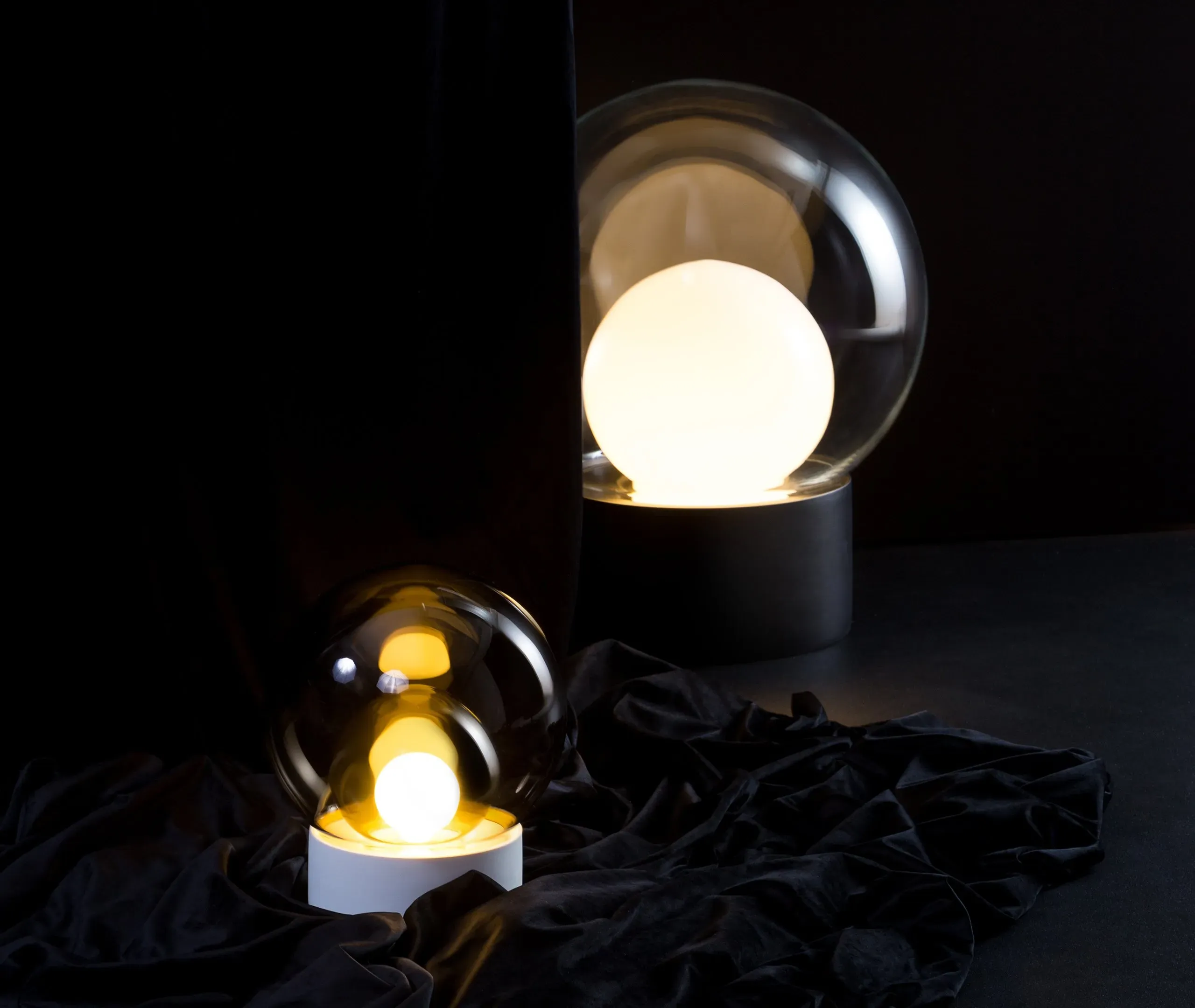 Medium Table Lamp Spherical - White, Glass