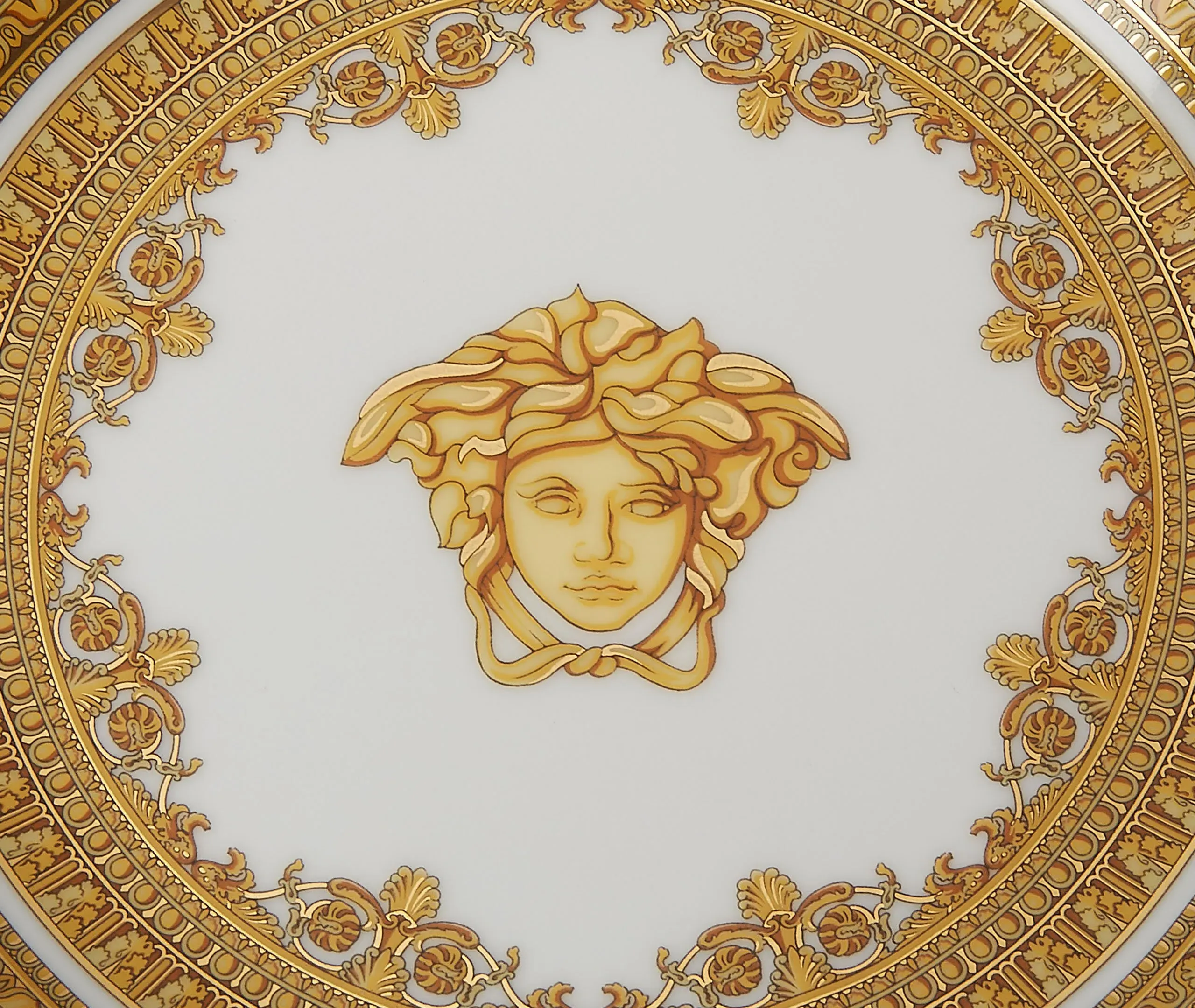 Medium Plate Baroque Design - Multicolor, Porcelain