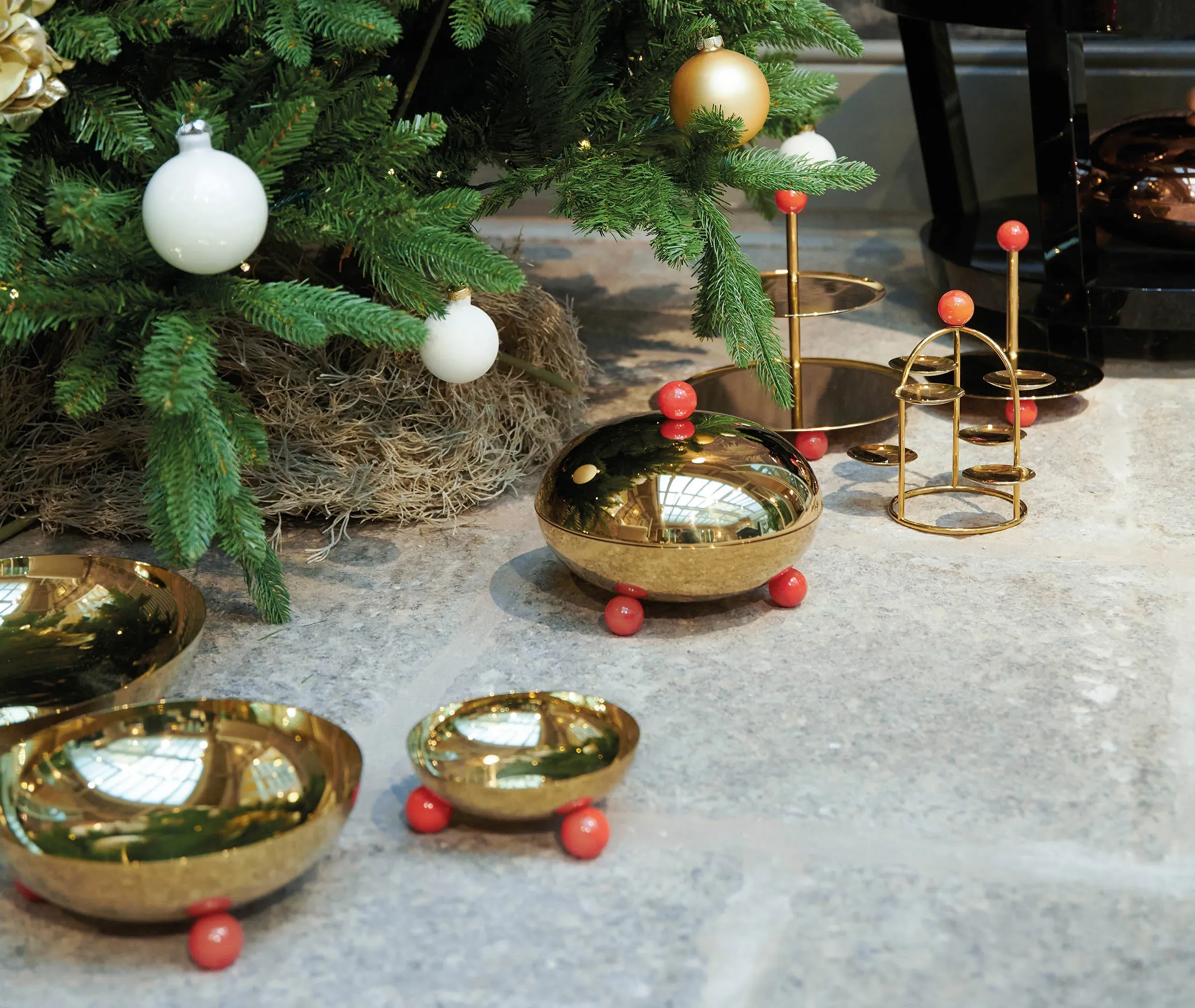 Penelope Pastry Stand - Gold, Stainless Steel