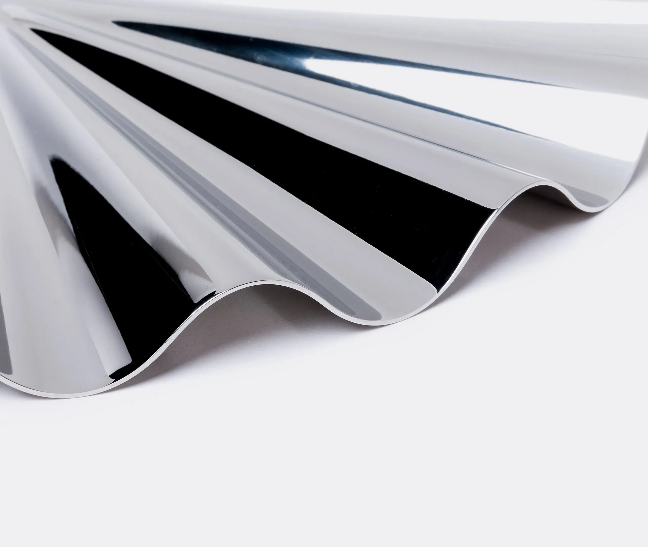 Show Plate with Wave Detail - Silver Steel