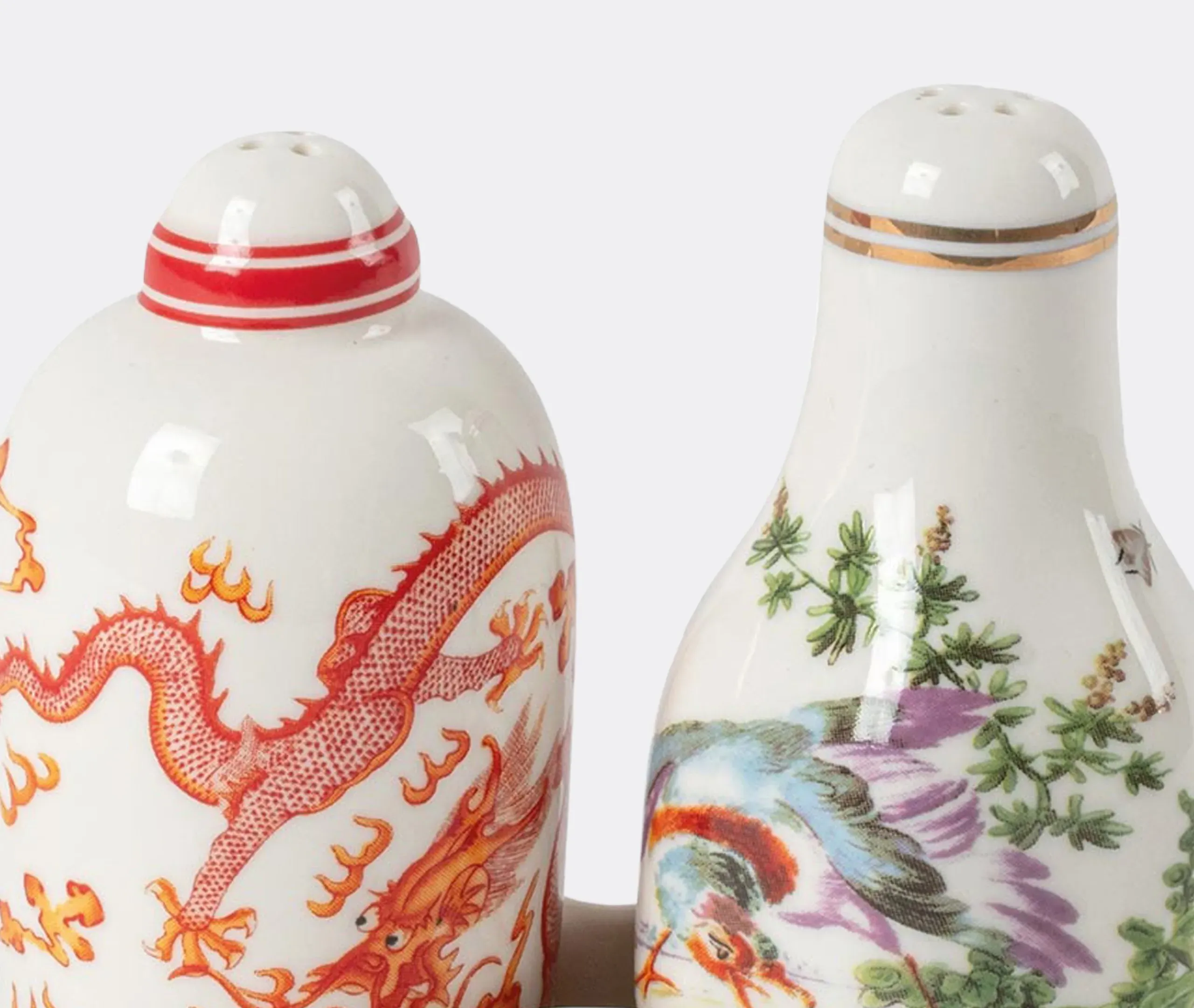 2-Piece Spice Shaker Set with Holder - Multicolor