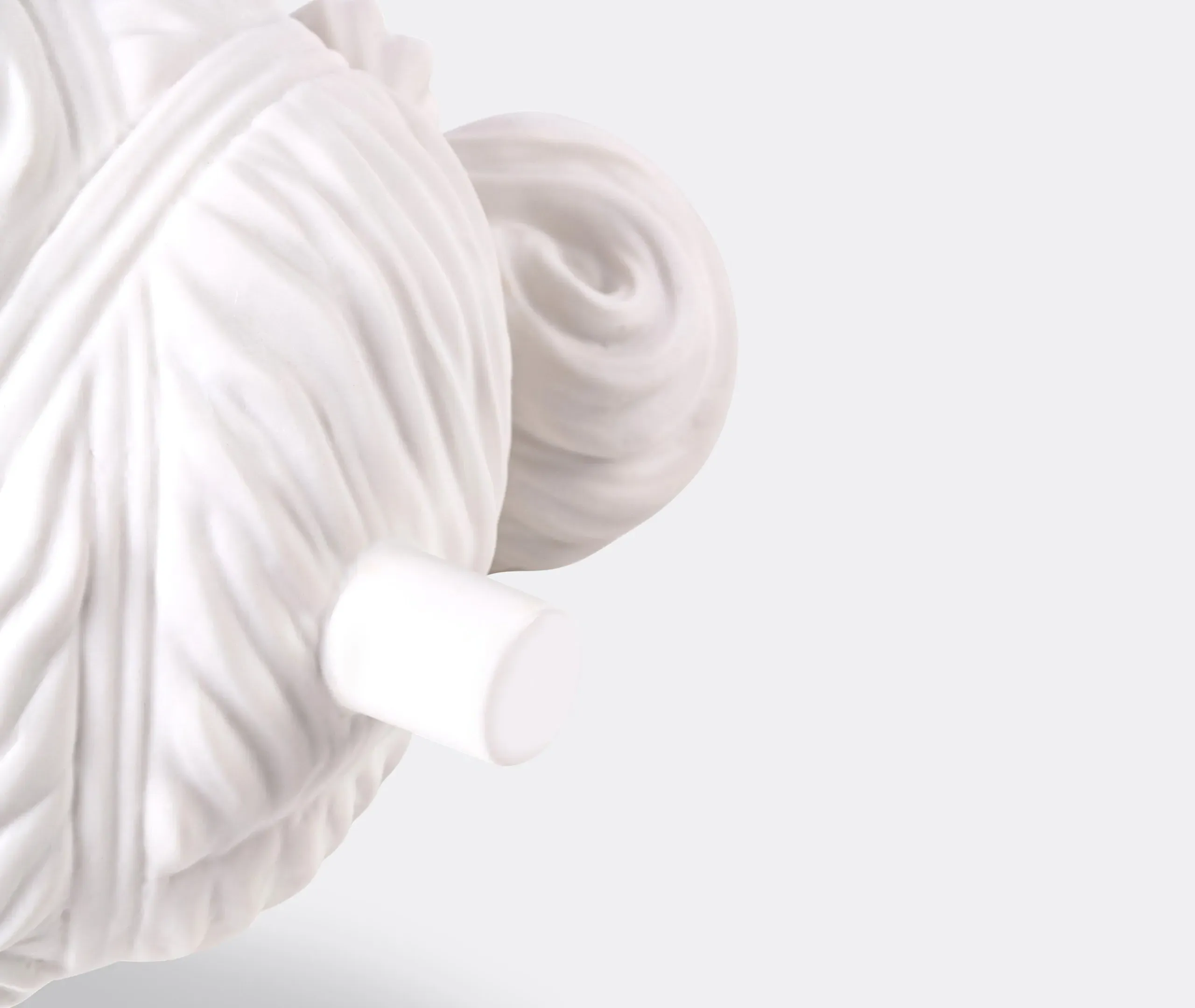 Amor Volat Vase - White